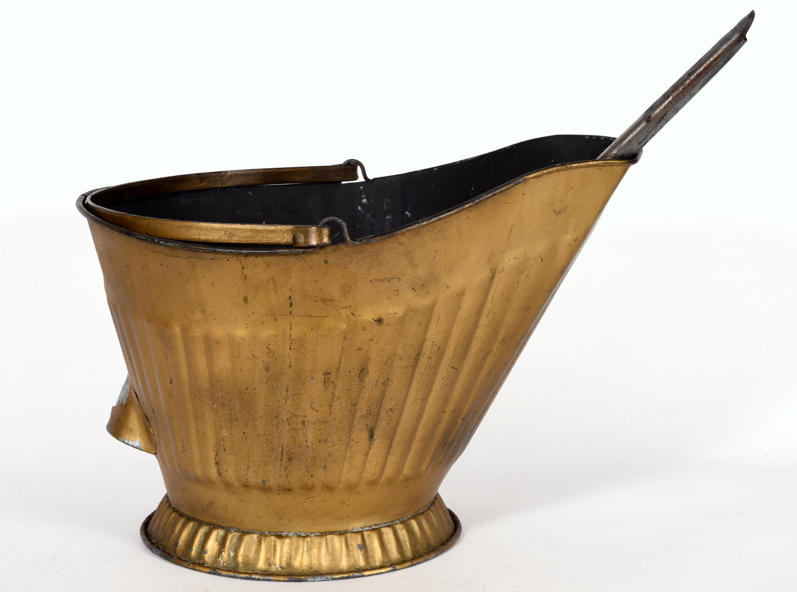 Mid-20th Century Coal Scuttle Fire Place Bucket 2