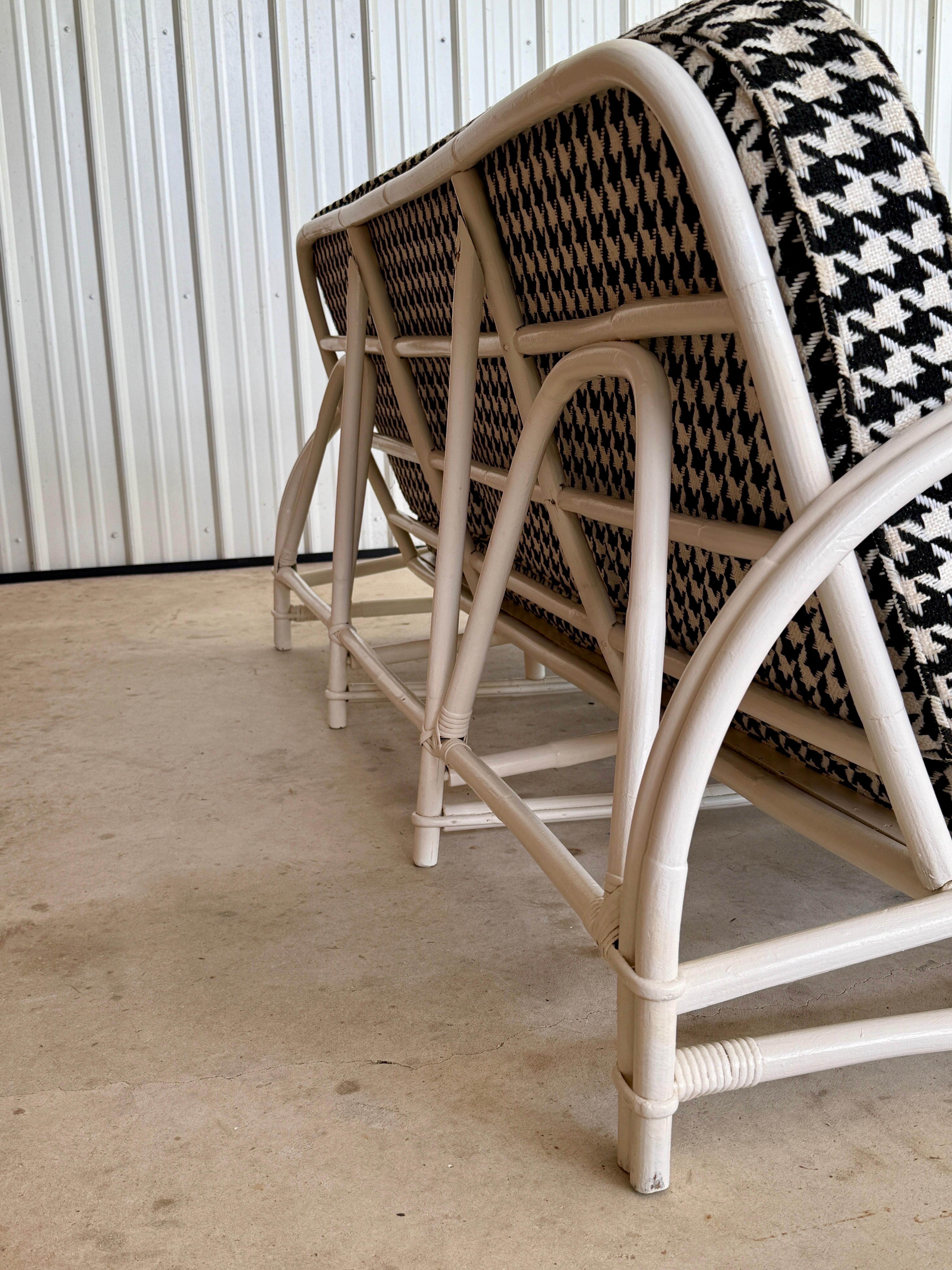 Mid-20th Century Coastal Bent Rattan Sofa by Ficks Reed With Houndstooth Upholst For Sale 7