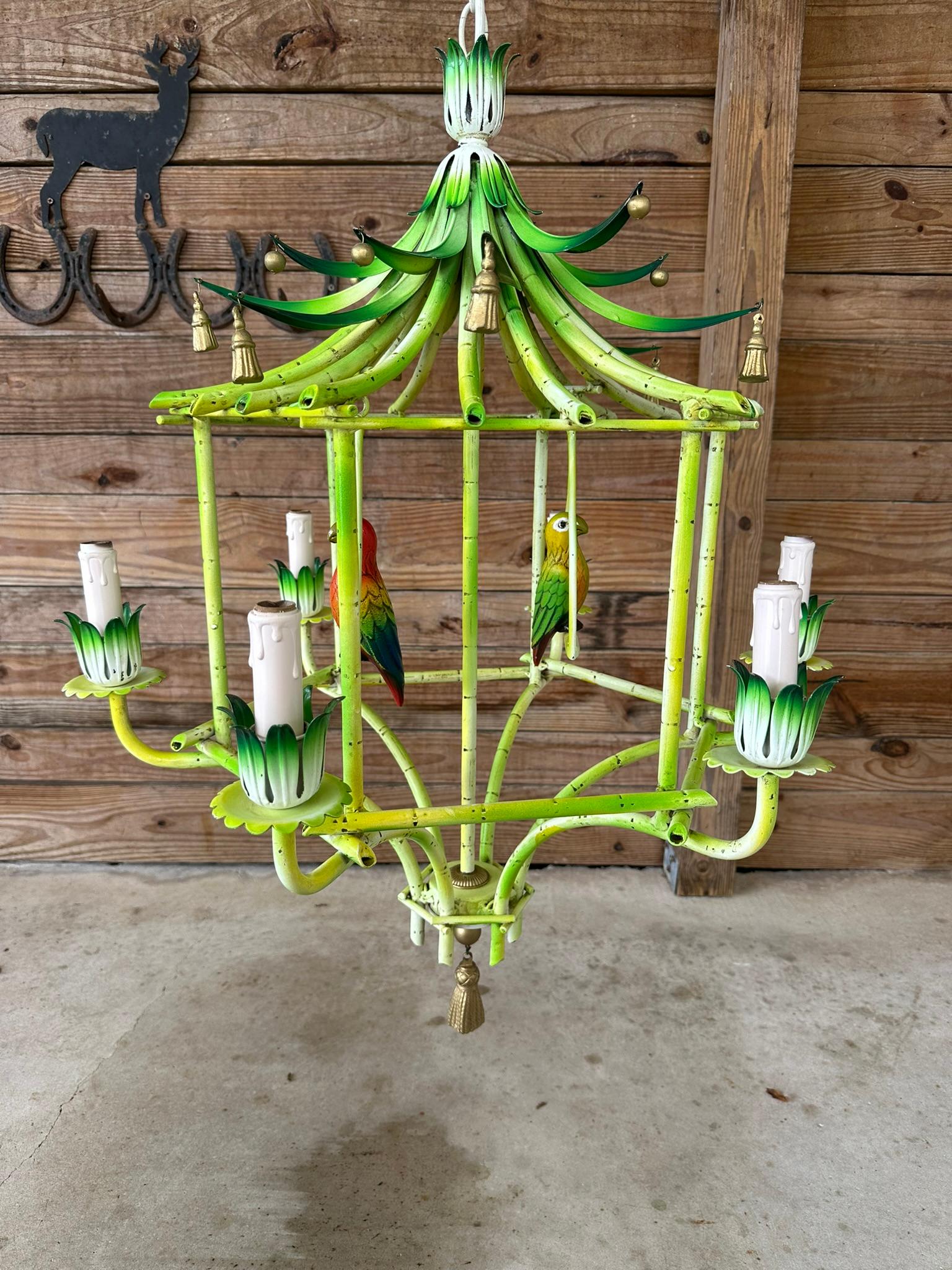 Mid-20th Century Coastal Chinoiserie Regency Pagoda tole Faux Bamboo Chandelier 9