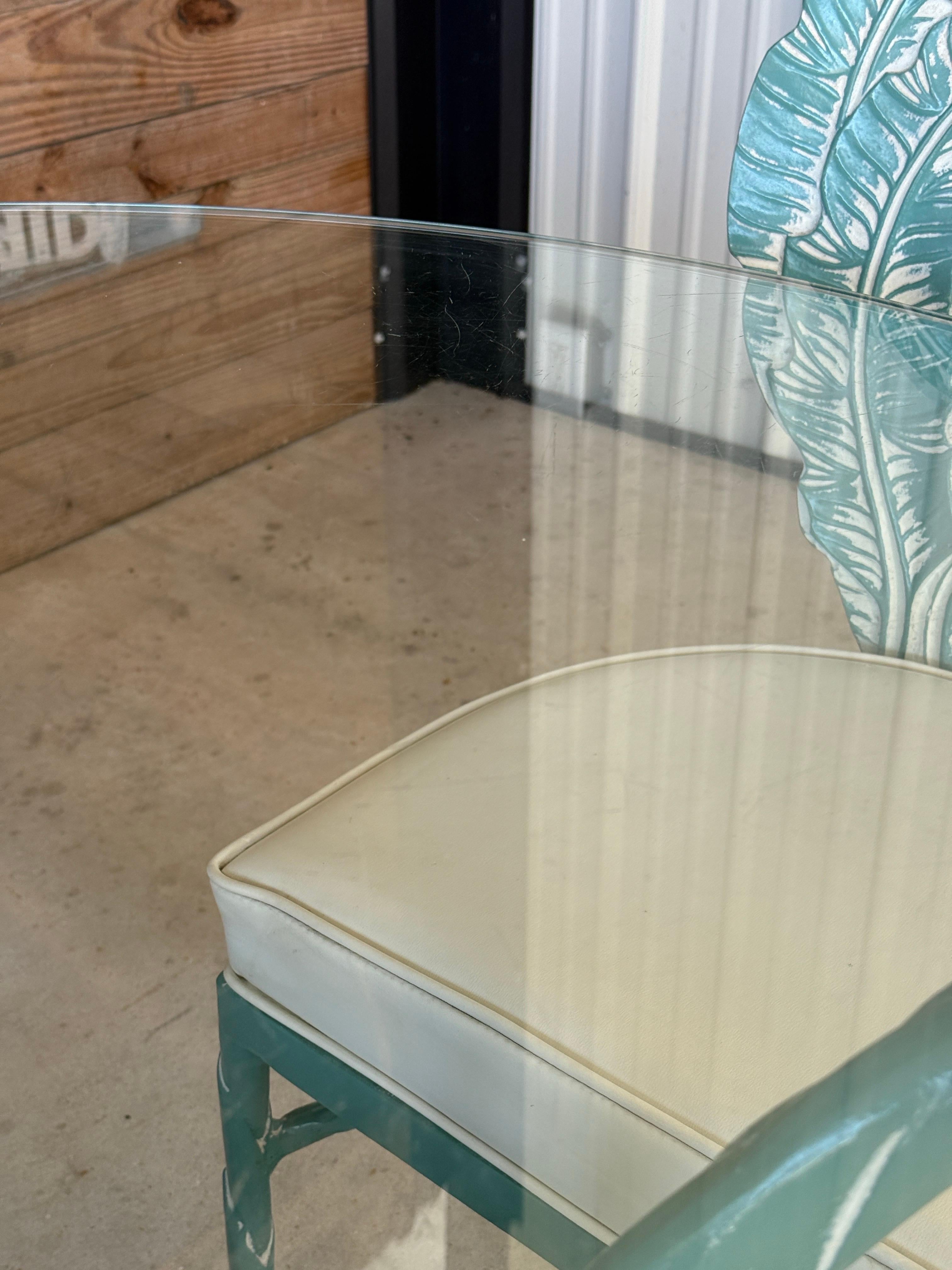 Mitte des 20. Jahrhunderts Coastal Regency Sculptural Palm Leaf Outdoor Dining Table and C im Angebot 8