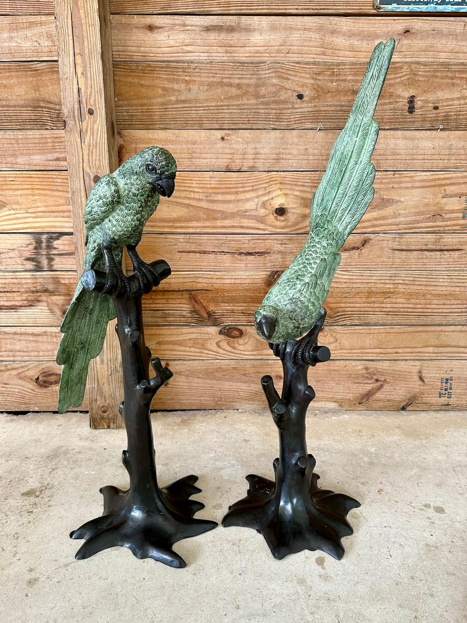 Coastal Tropical Art Deco Bronze Verdigris Papageienstatuen-Paar, Mitte des 20. Jahrhunderts, Paar im Angebot 10
