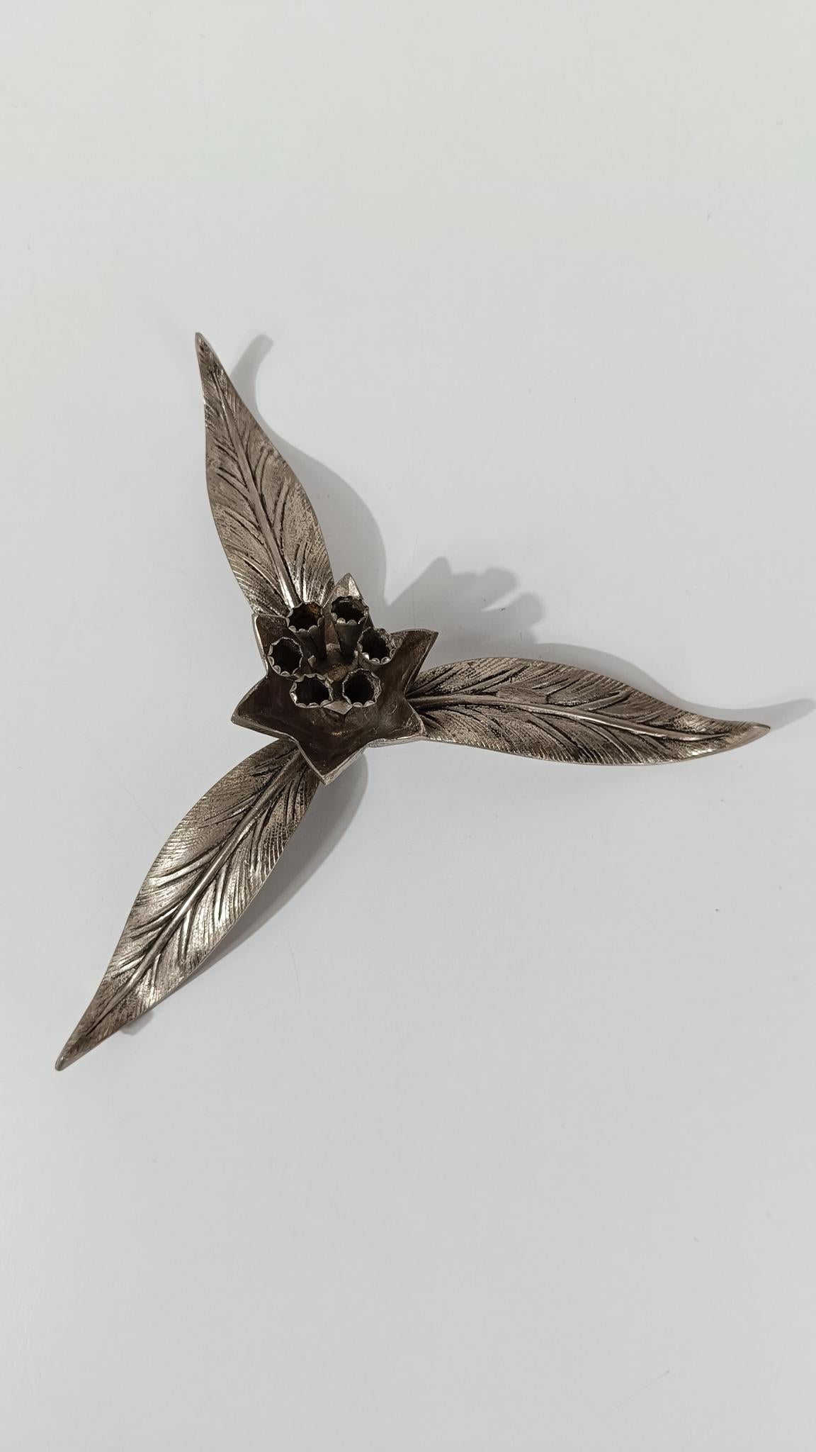 Mid 20th Century Cocktail Ashtray in Flower Shape with Removable Petals For Sale 3