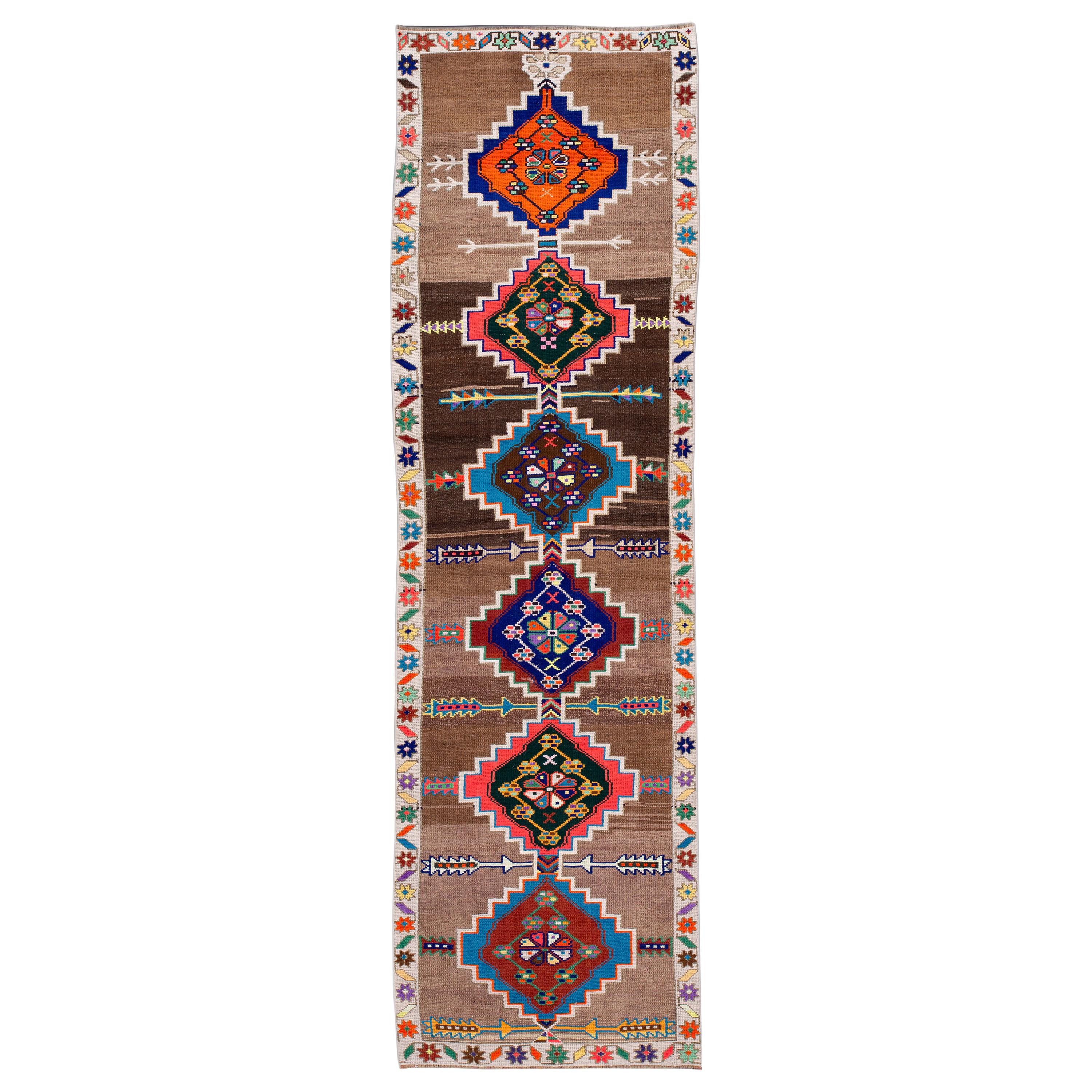 Alfombra de lana turca vintage de mediados del siglo XX en venta