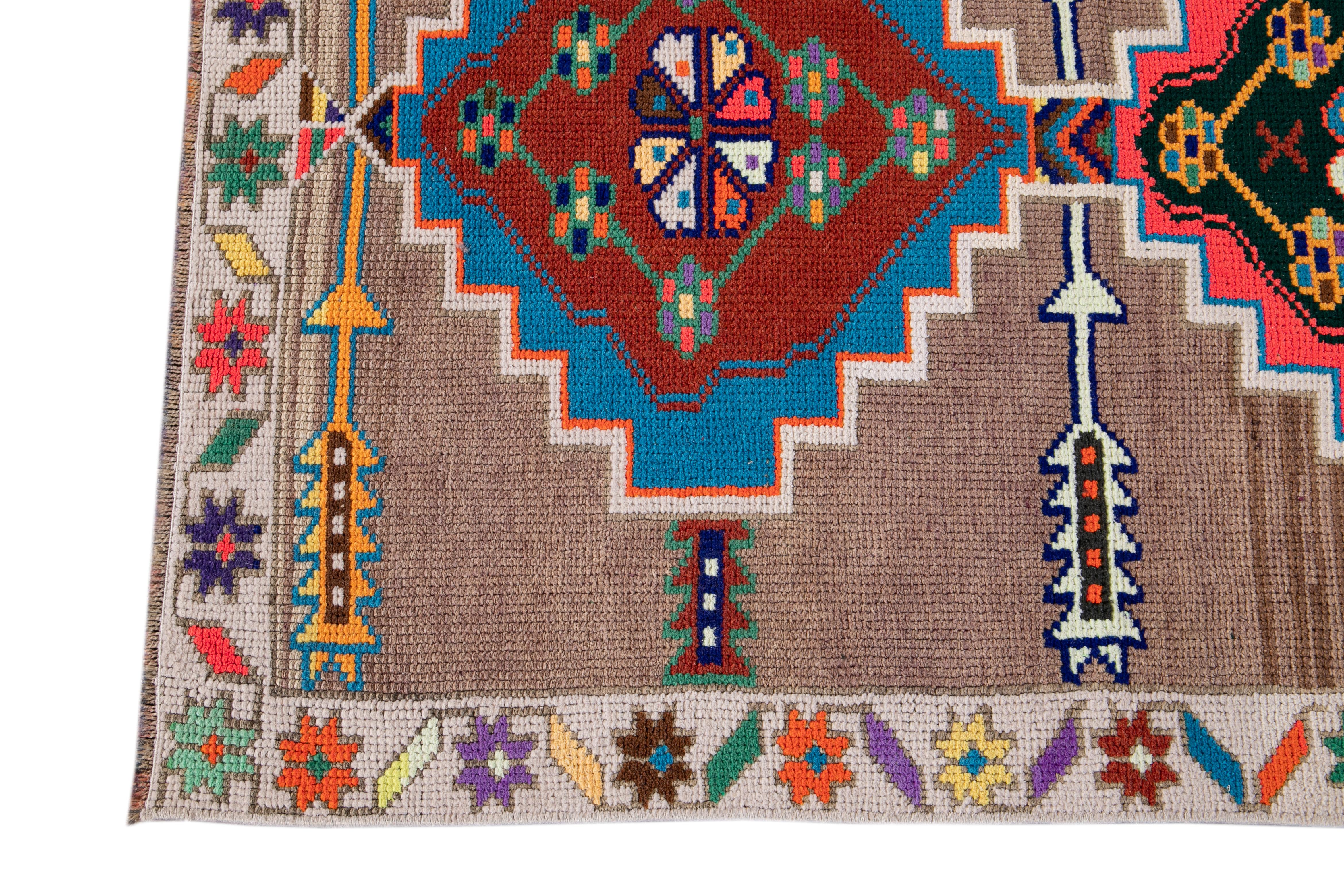 Alfombra de lana turca vintage de mediados del siglo XX Turco en venta