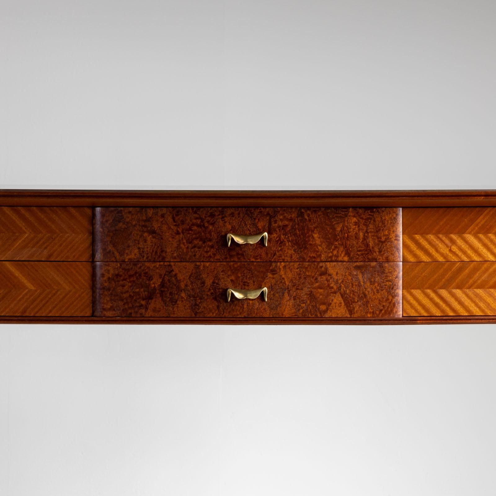 Mesa consola de mediados del siglo XX, atribuida a Paolo Buffa, escuela italiana Latón en venta