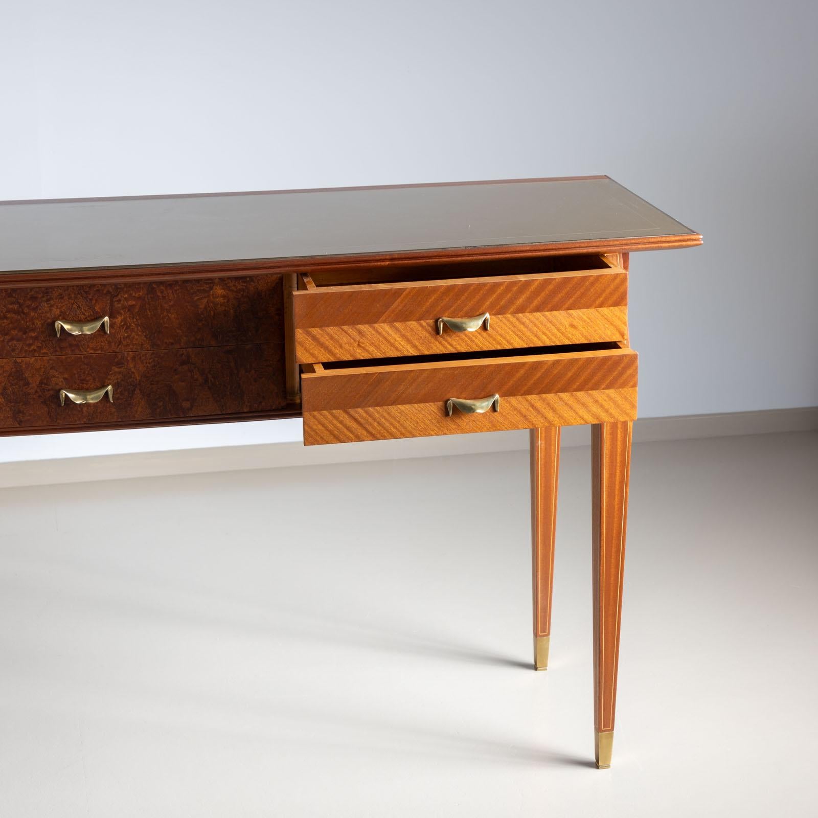 Mesa consola de mediados del siglo XX, atribuida a Paolo Buffa, escuela italiana en venta 2