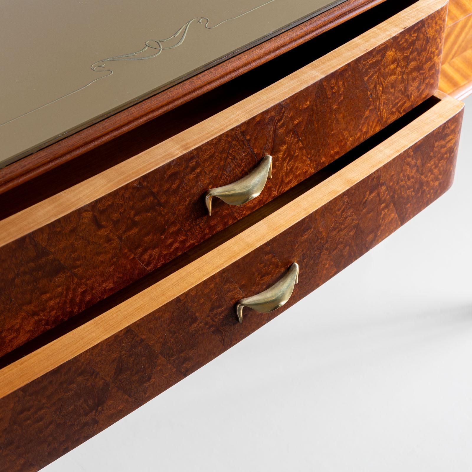 Mesa consola de mediados del siglo XX, atribuida a Paolo Buffa, escuela italiana en venta 4