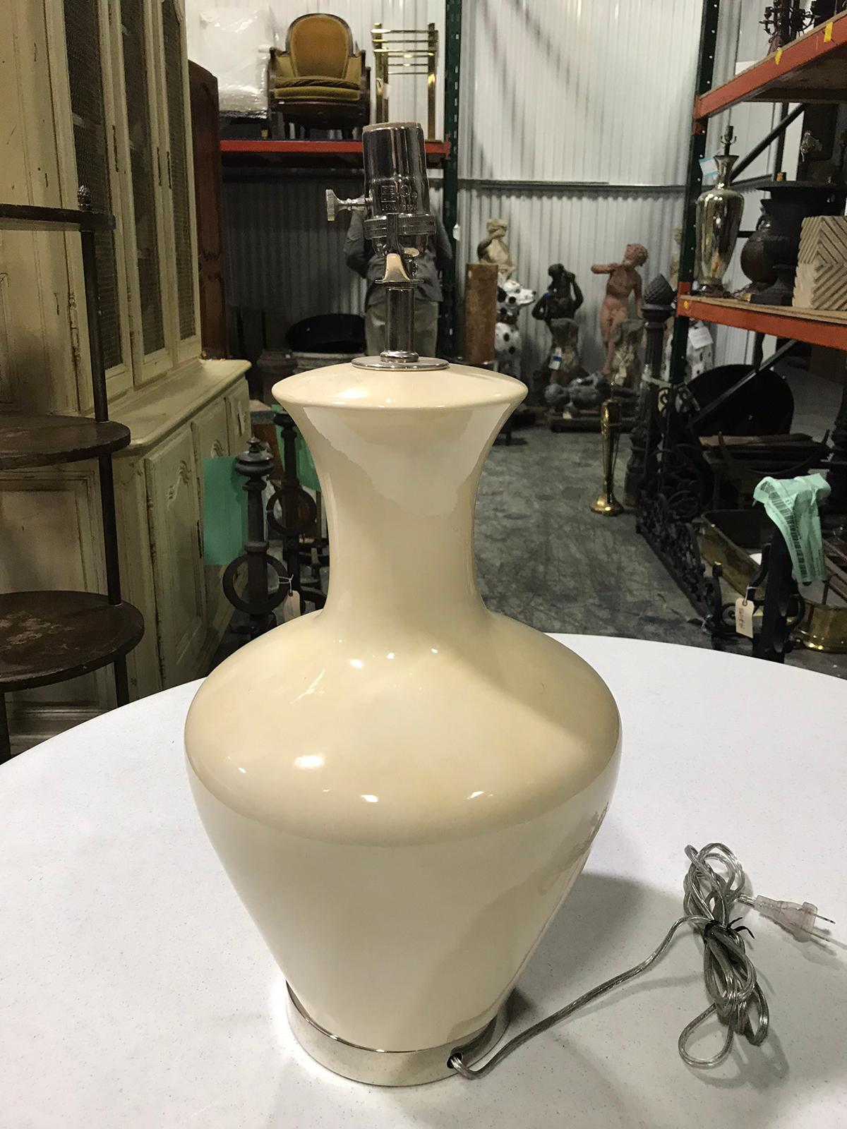 Mid-20th Century Cream Glazed Pottery Lamp on Nickel Base In Good Condition In Atlanta, GA