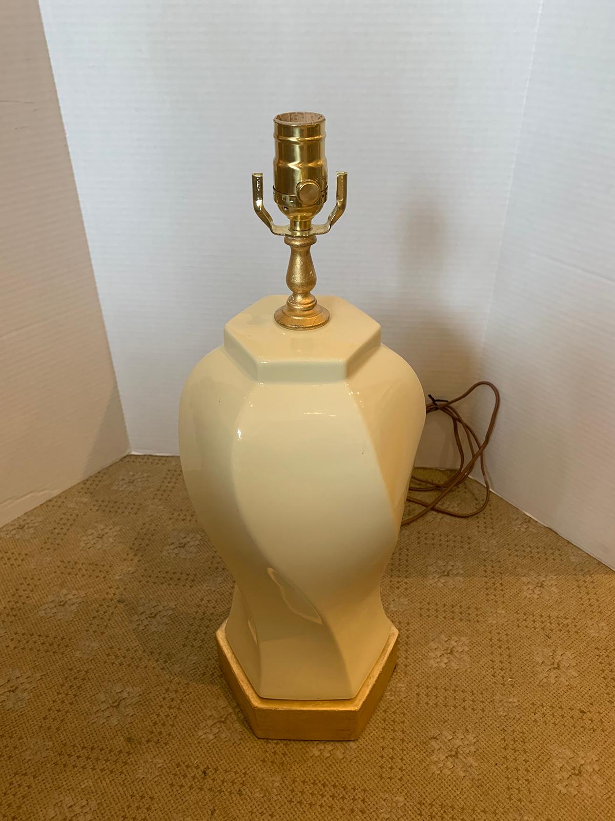 Mid-20th Century Cream Porcelain Lamp on Custom Giltwood Base 10