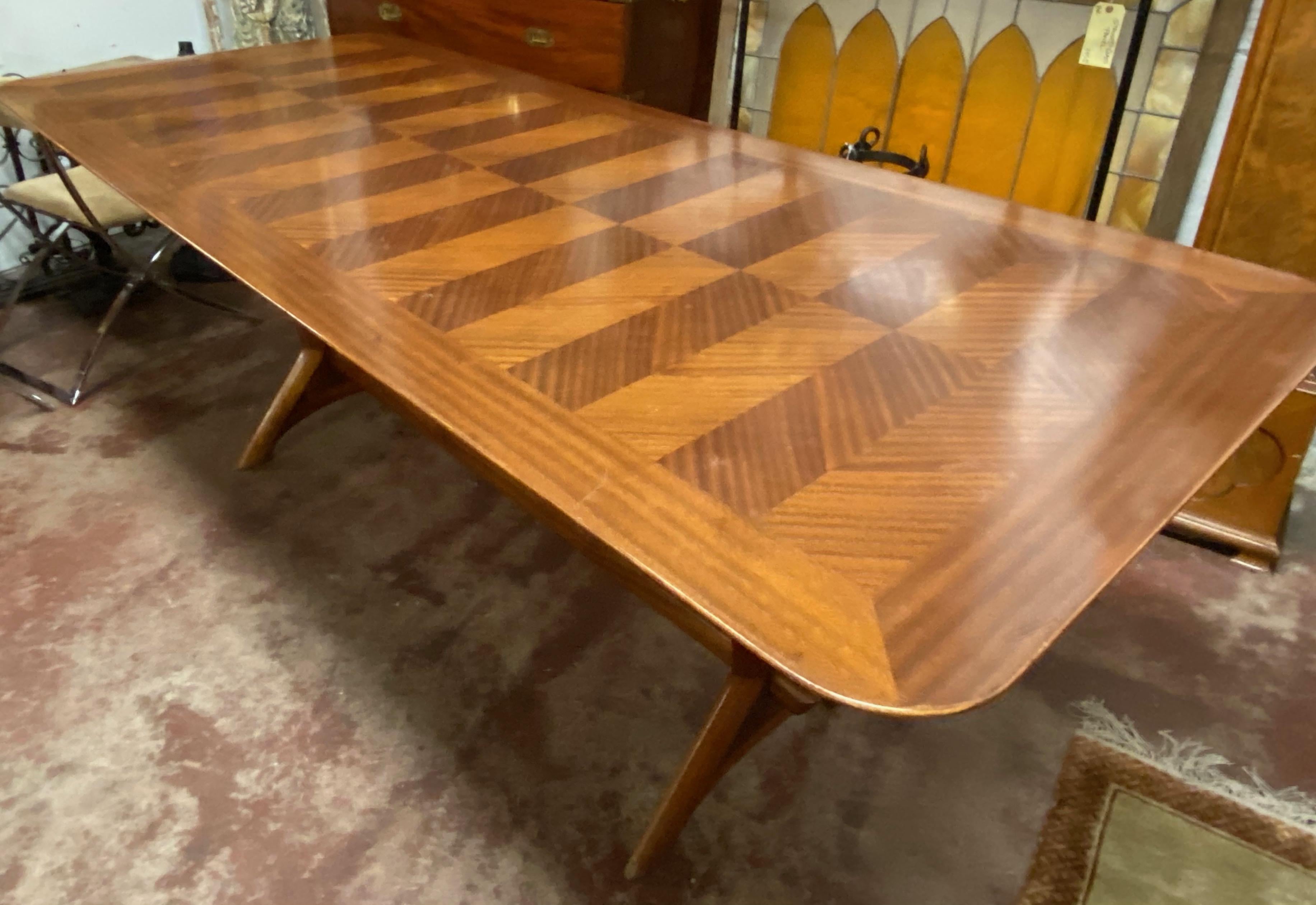 American Gordon Russell Cross Banded Mahogany Trestle Base Dining Table, circa 1950s