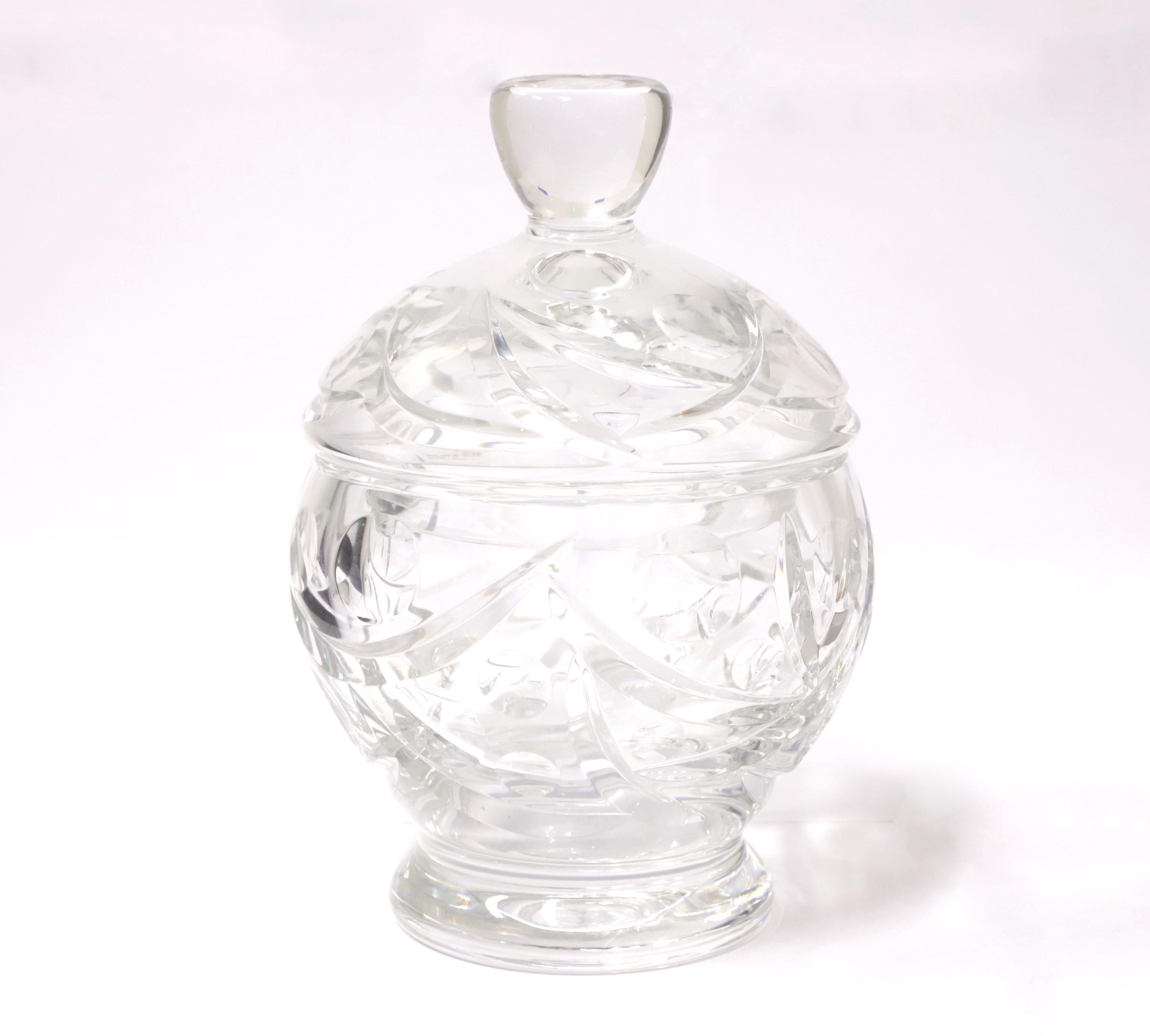 Mid 20th Century Crystal Candy Dish with Lid For Sale 1