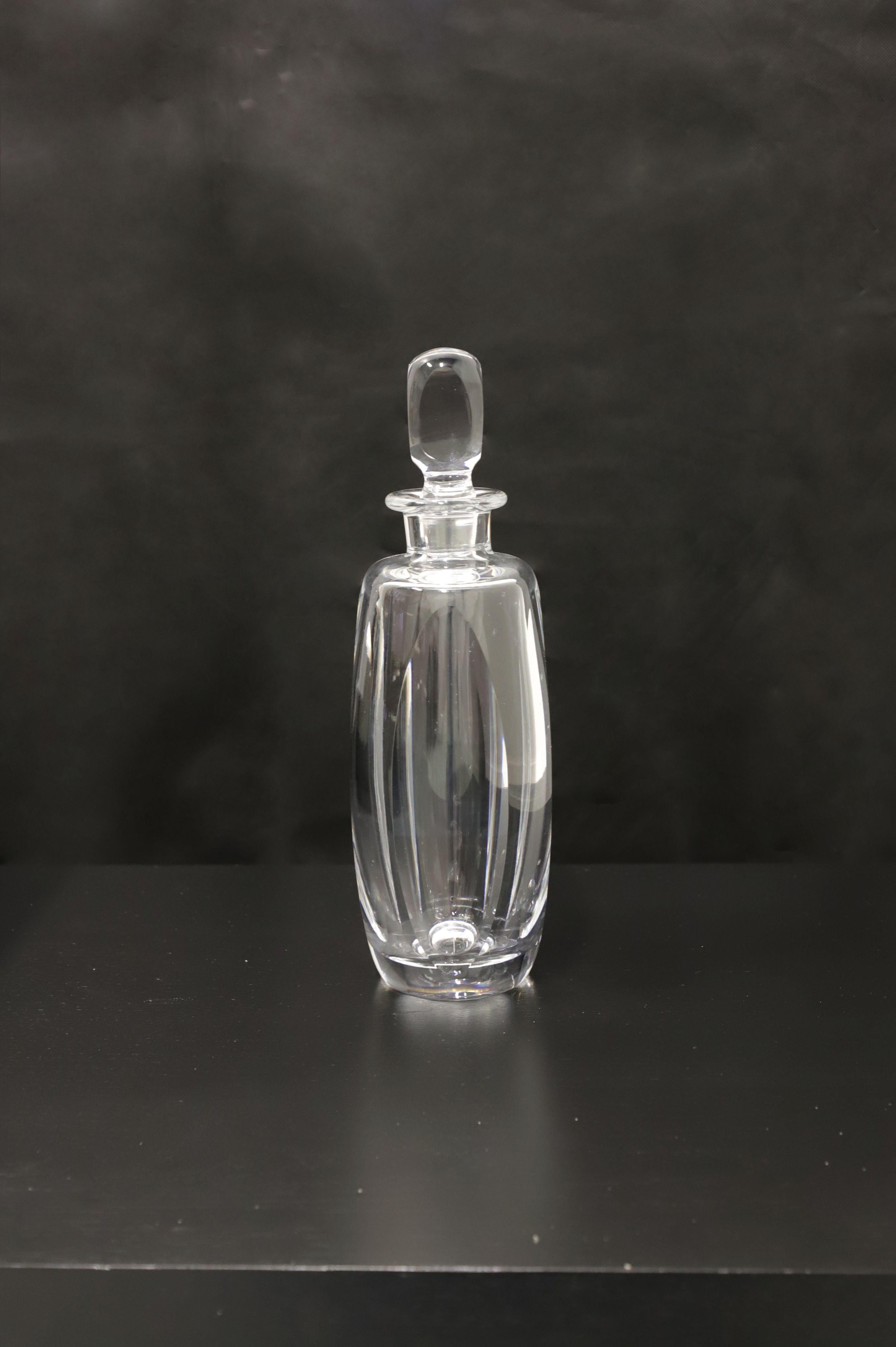 Mid 20th Century Crystal Decanter - C For Sale 2