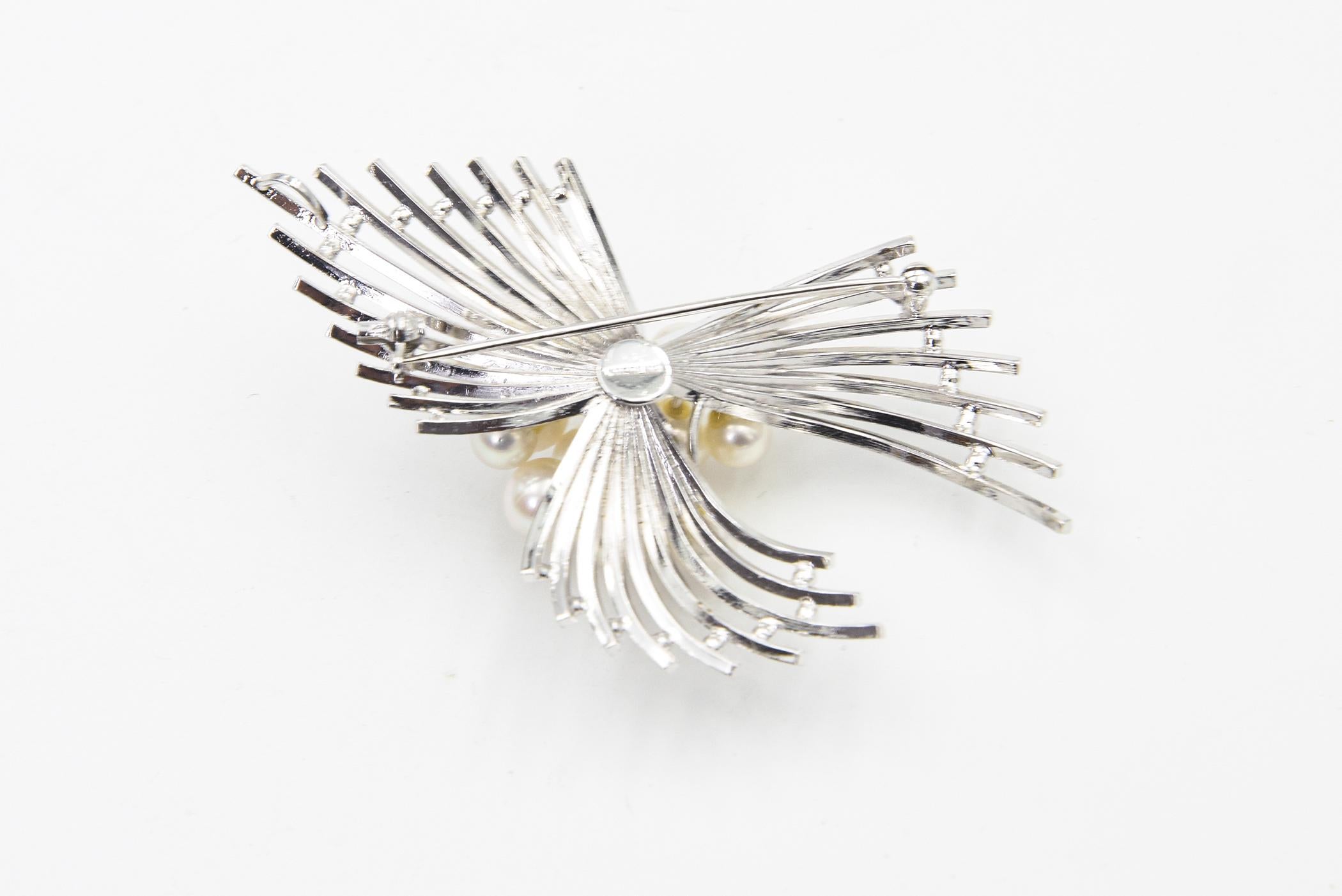 Mid 20th Century Cultured Pearl Sterling Silver Spray Brooch Pendant For Sale 3