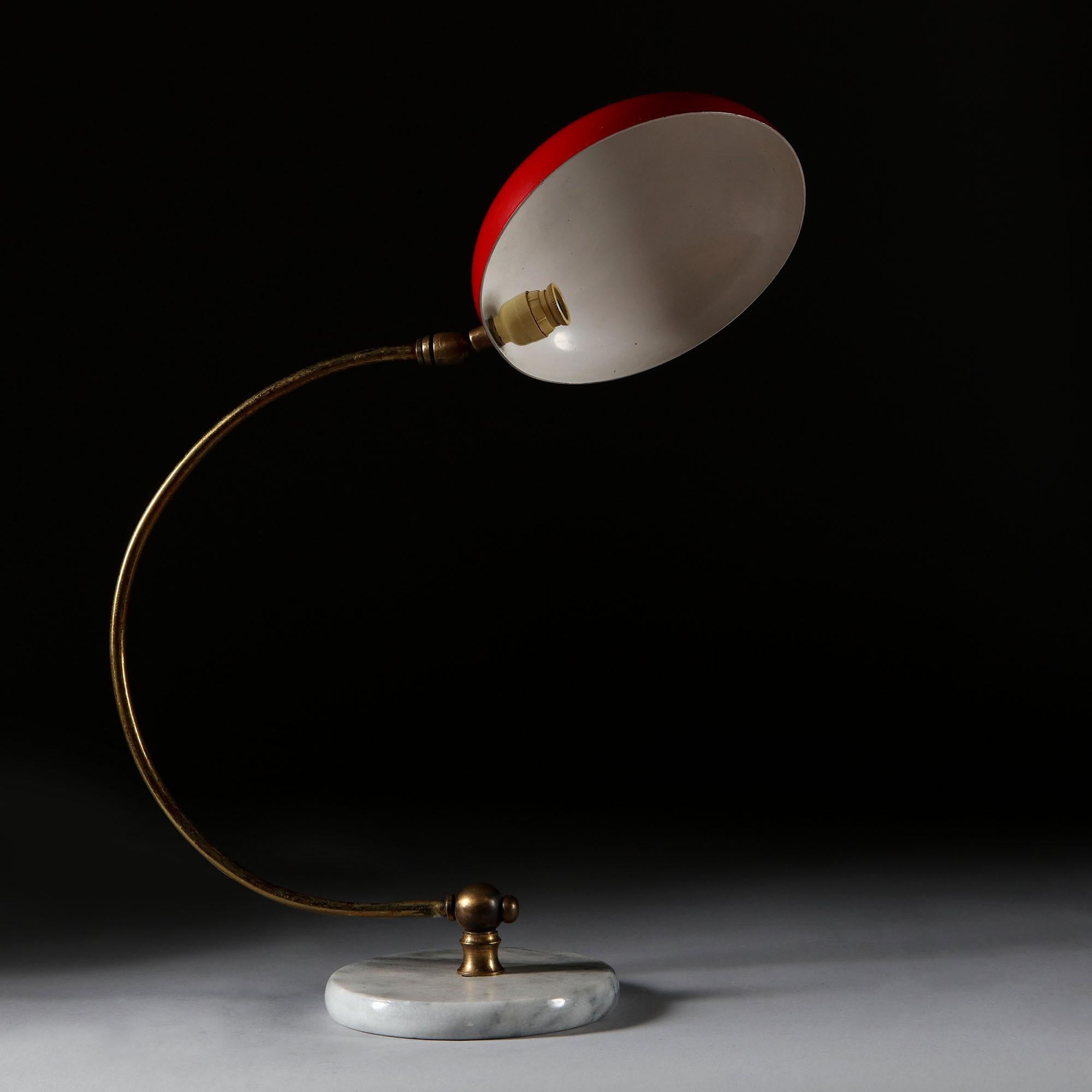 Mid-20th Century Curved Brass, Enamel and Carrara Marble Italian Desk Lamp In Good Condition In London, GB