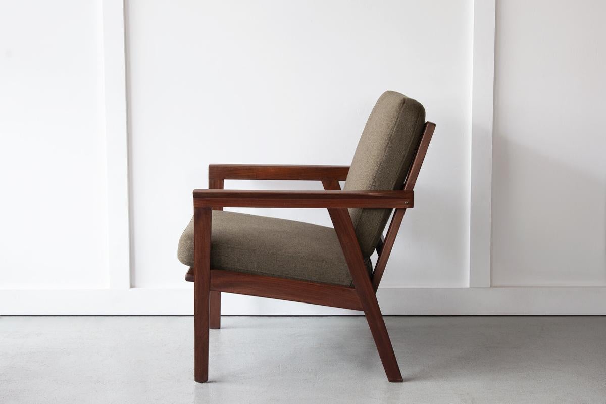 Dänischer Sessel aus Teakholz, Mitte des 20. Jahrhunderts (Moderne der Mitte des Jahrhunderts)