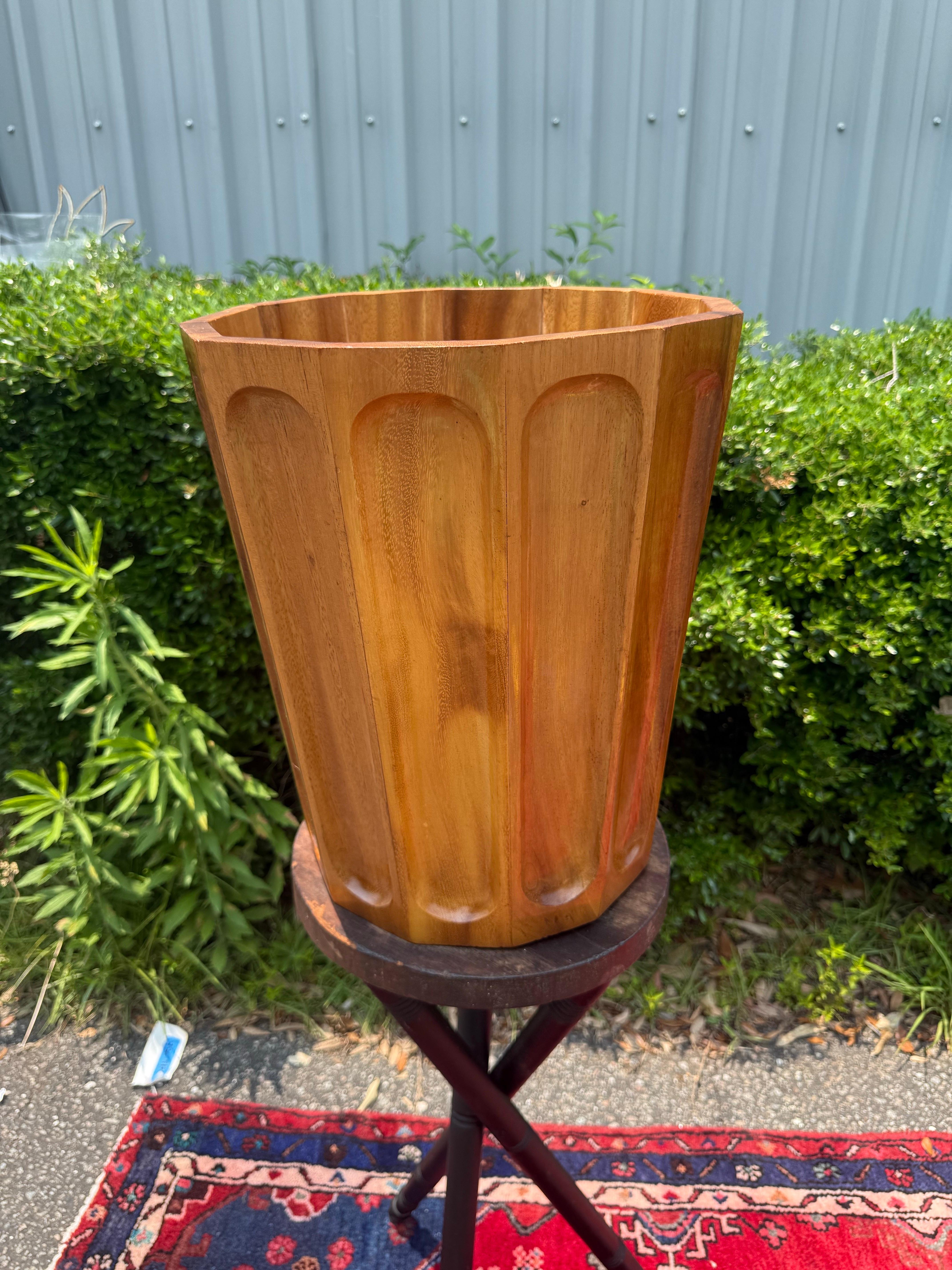 Cestino per rifiuti in teak in stile danese moderno della metà del XX secolo in vendita 3