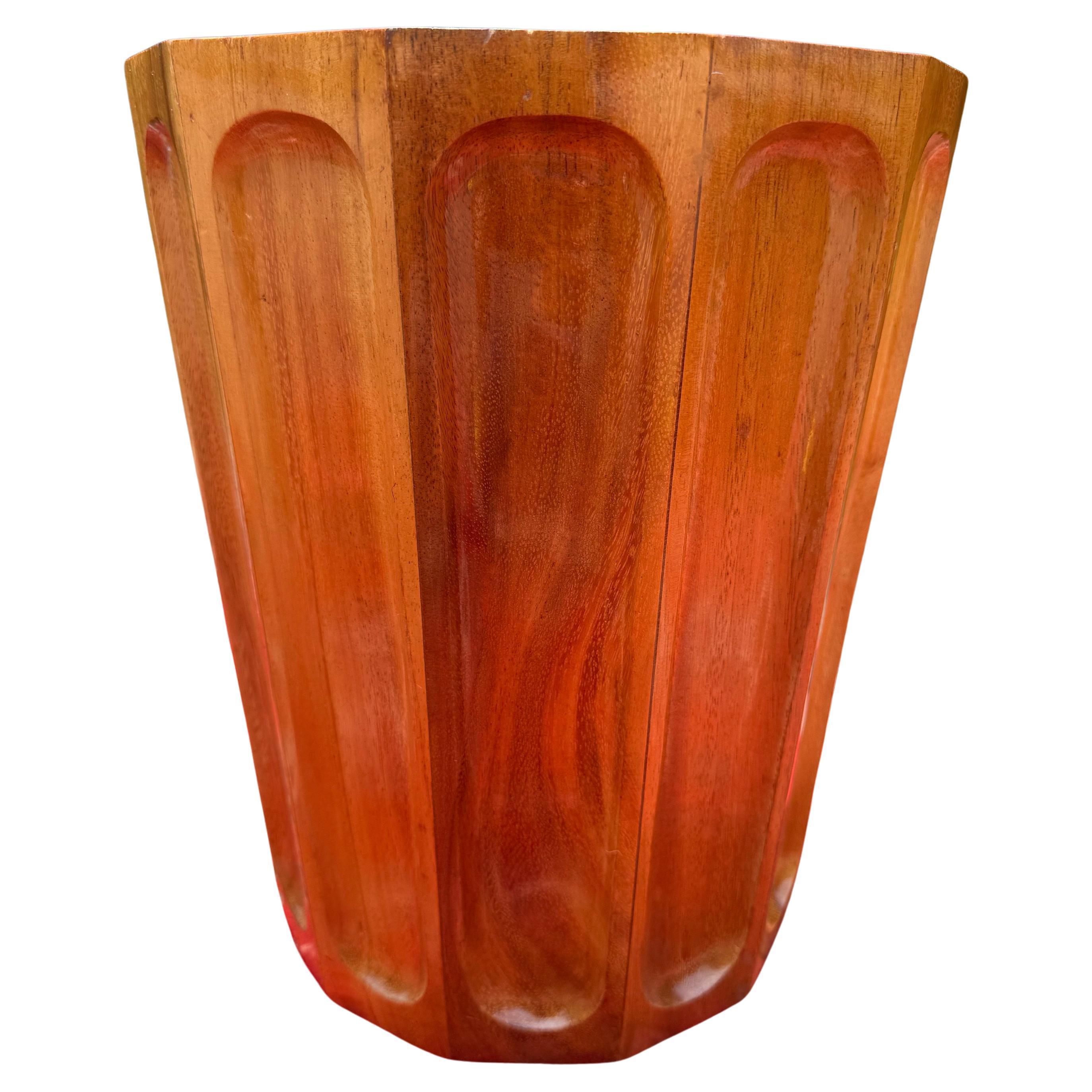 Cestino per rifiuti in teak in stile danese moderno della metà del XX secolo in vendita