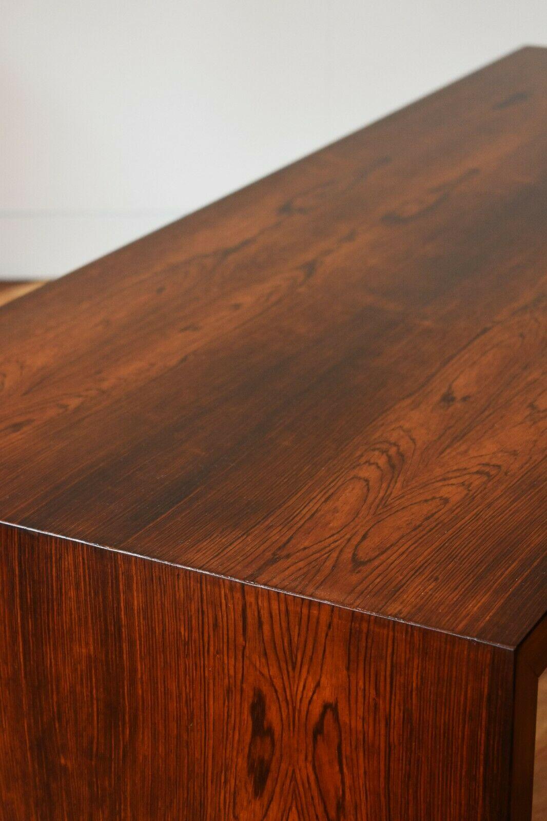 Mid 20th Century Danish Rosewood Coffee Table For Sale 1