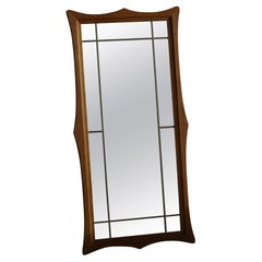 Specchio da parete danese della metà del 20° secolo in quercia massiccia, The Modern Scandinavian Design