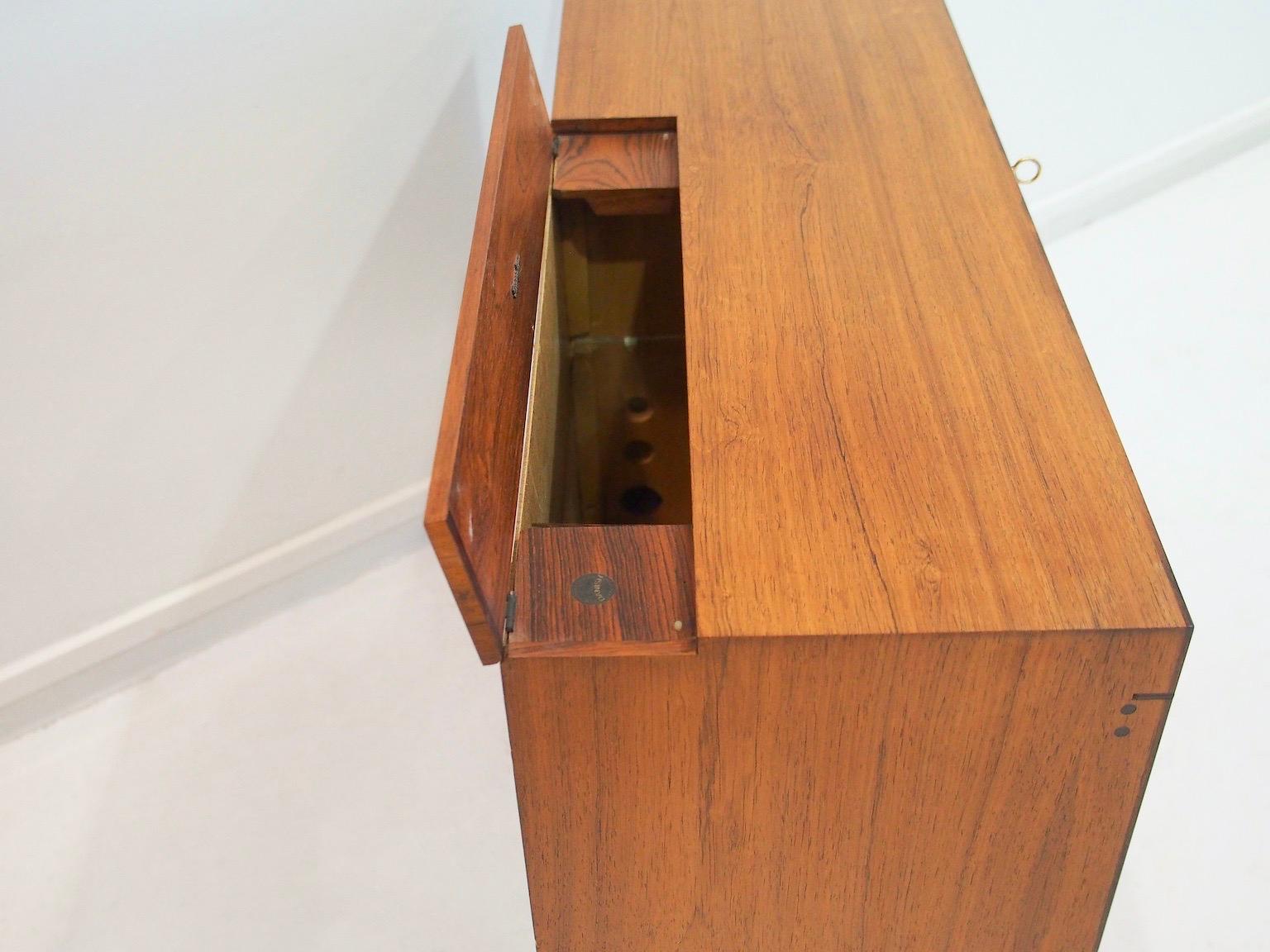 Meuble TV danois en bois du milieu du 20e siècle en vente 3