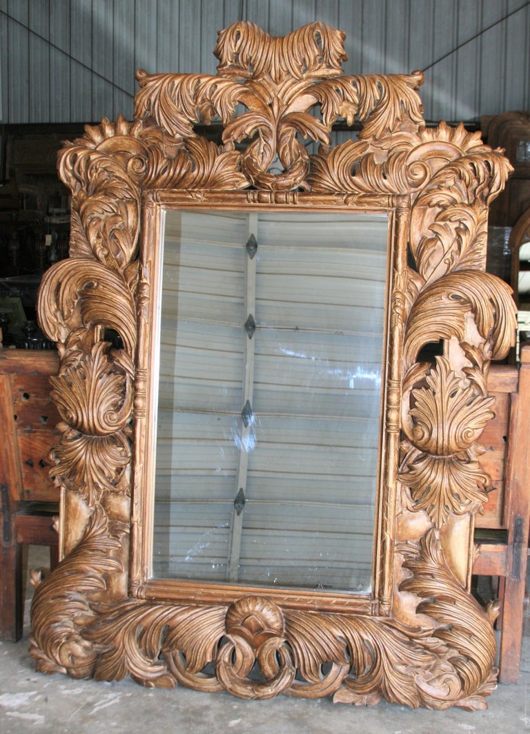 Mid20th Century Dazzling Hand Carved Hard Sheesham Wood Mirror For