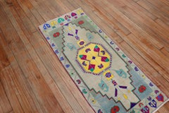 Colección Zabihi Deslumbrante Alfombra Turca de Anatolia de Mediados del Siglo XX Tamaño Estera