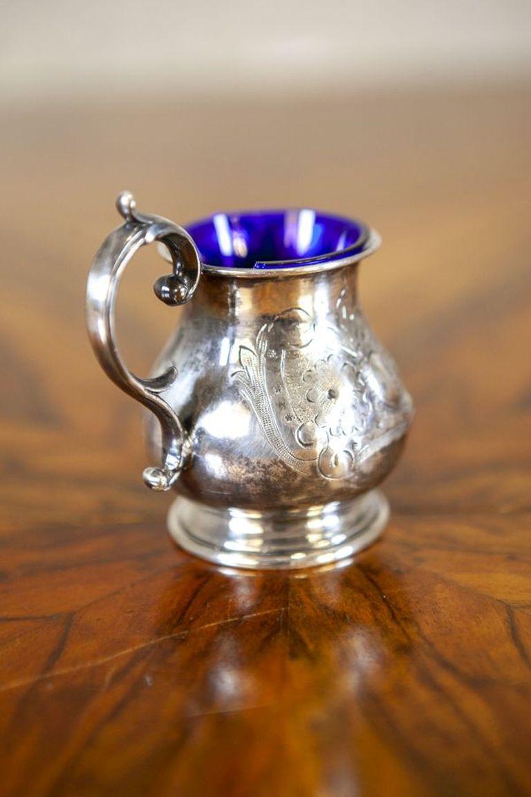 Ensemble de plats décoratifs du milieu du 20e siècle en argent plaqué avec des accents bleus Bon état - En vente à Opole, PL