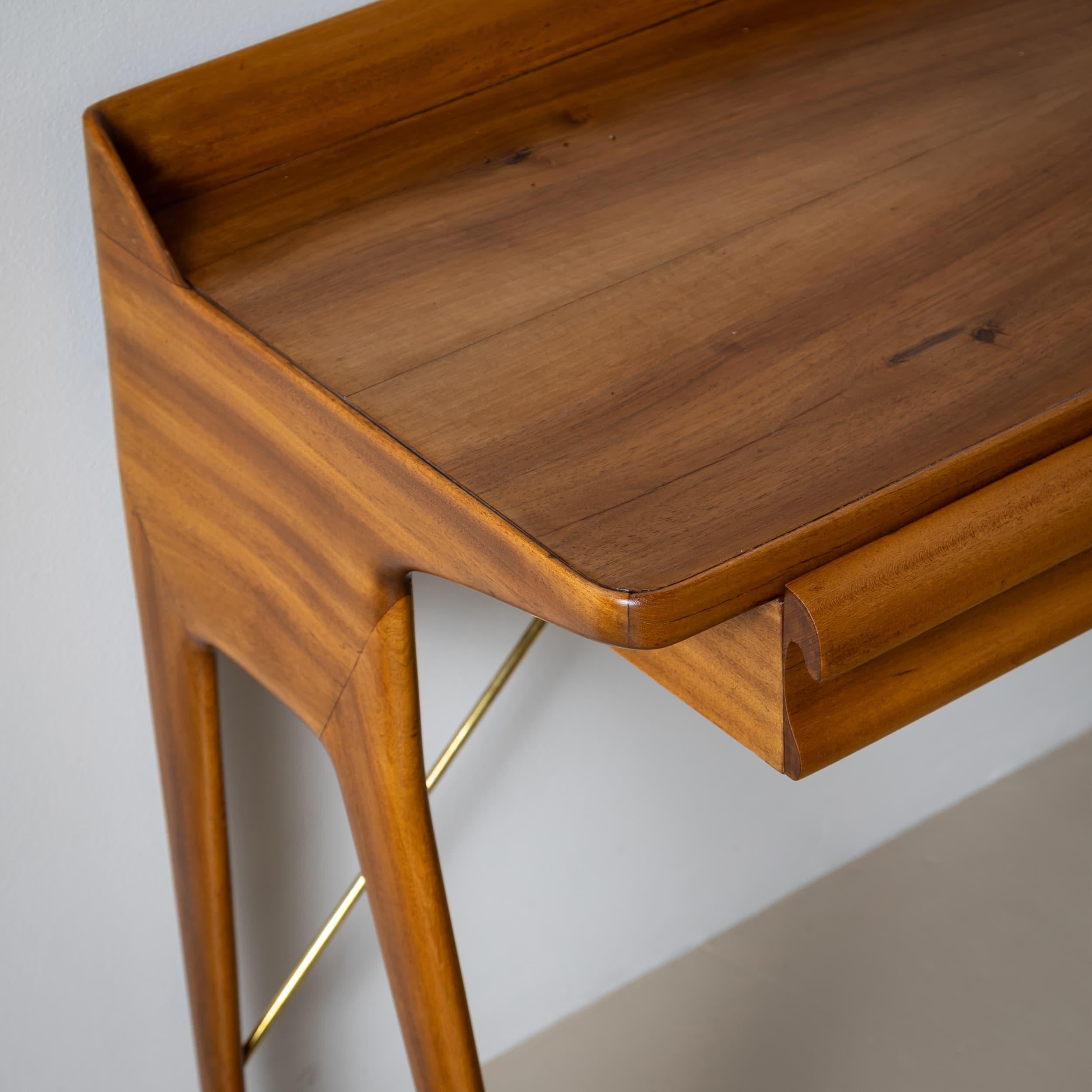 Mid-20th Century Desk, Italy In Good Condition For Sale In New York, NY
