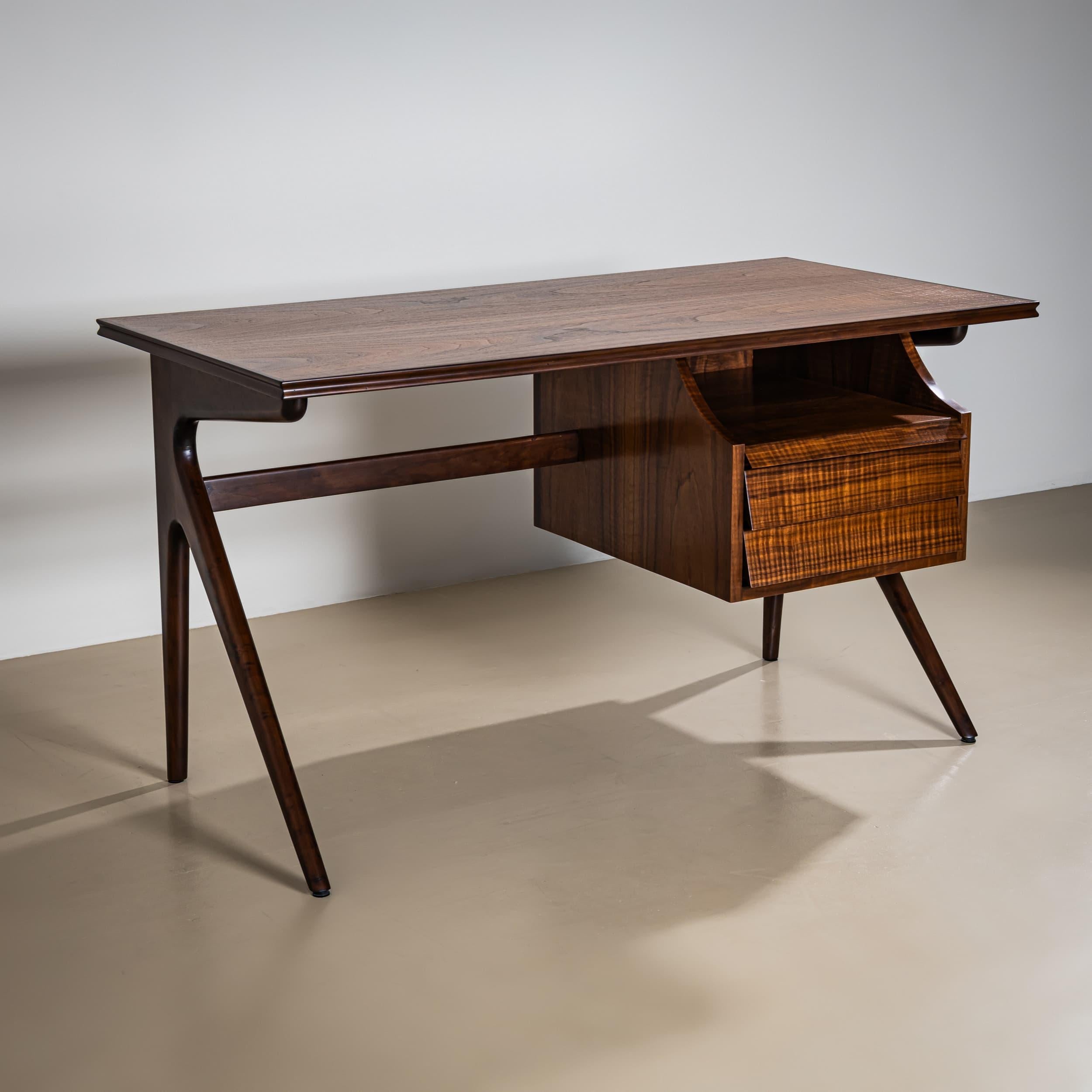 Wood Mid-20th Century Desk, Italy For Sale