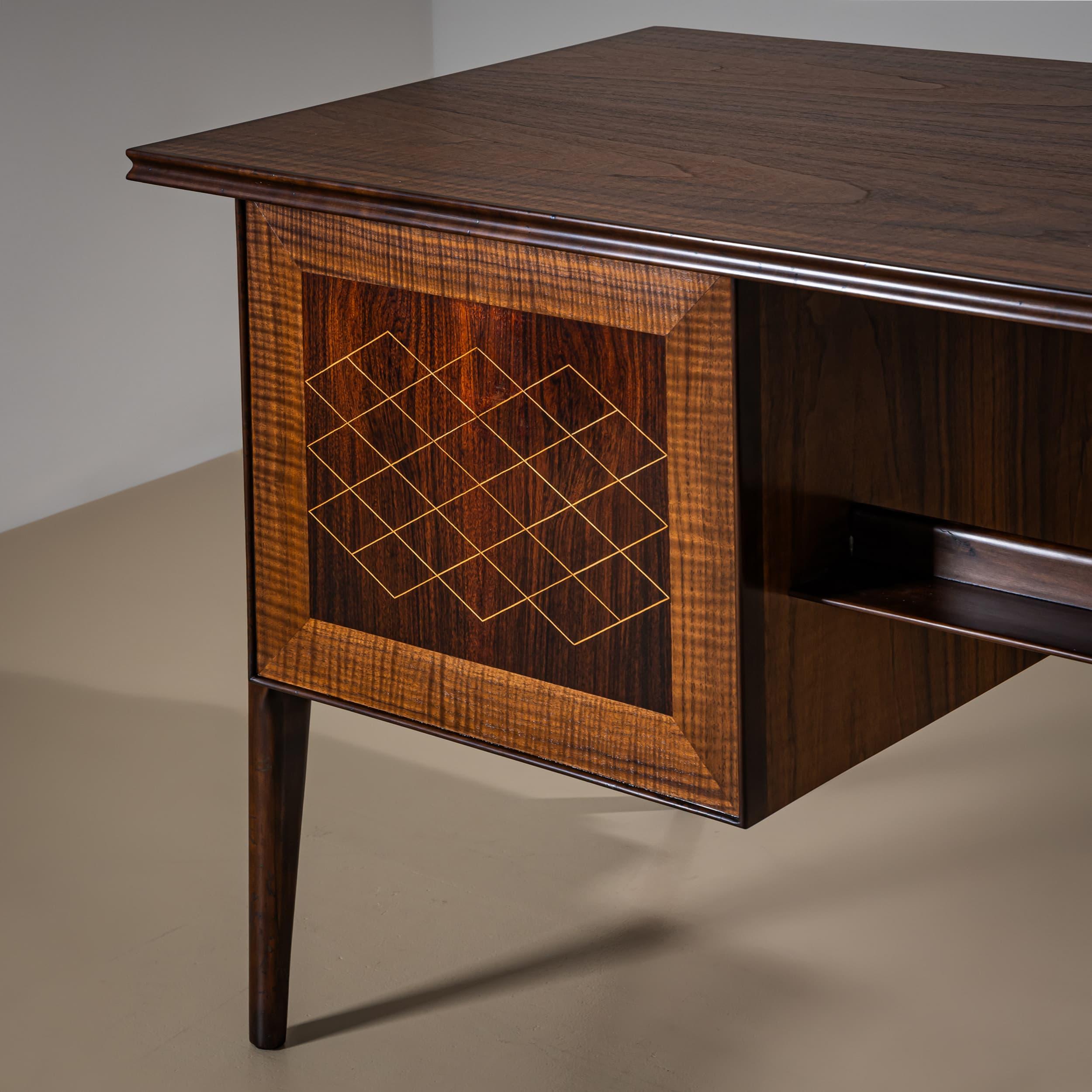 Mid-20th Century Desk, Italy For Sale 4