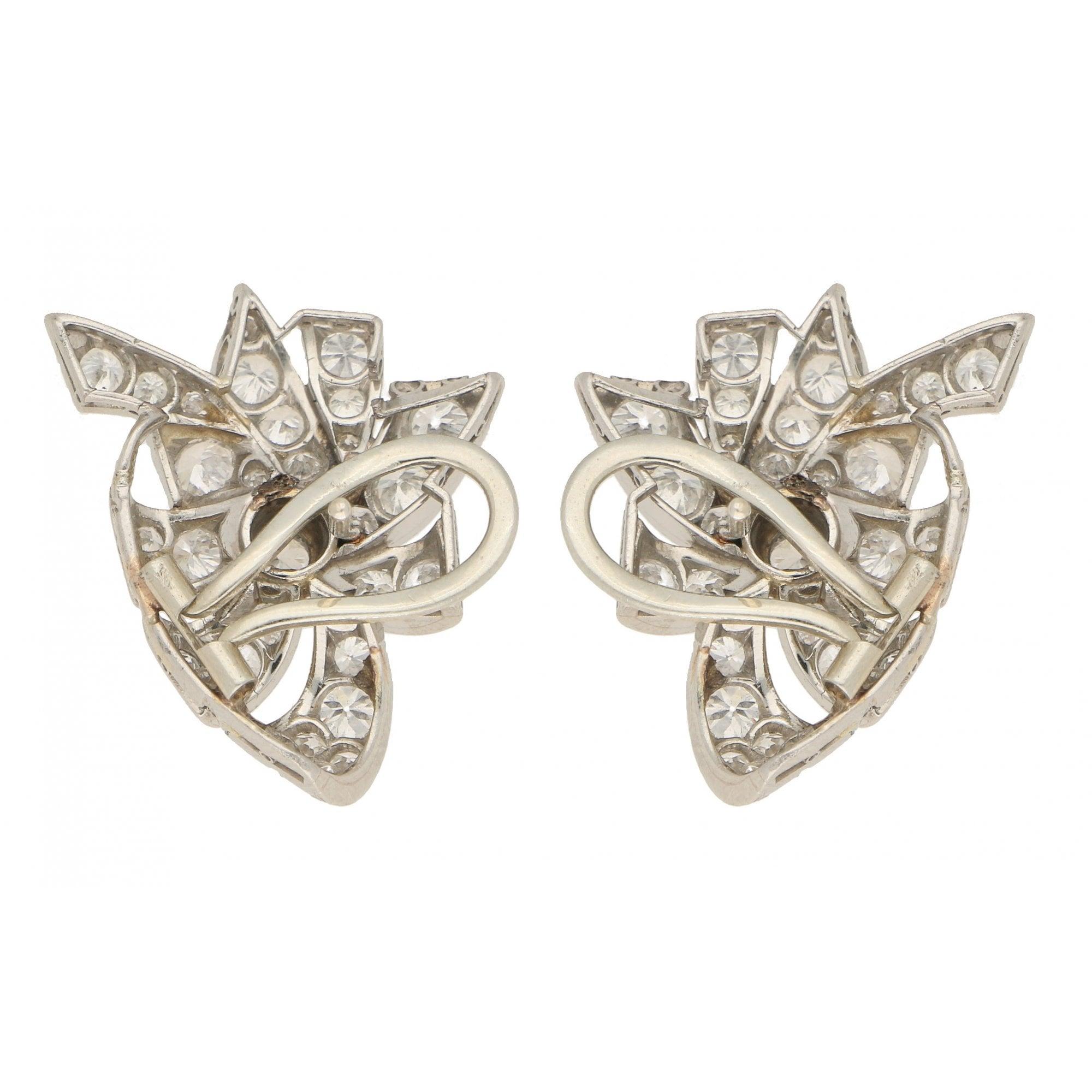 Mid-20th Century Diamond Bow Earrings in White Gold 4.20ct approx In Excellent Condition In London, GB