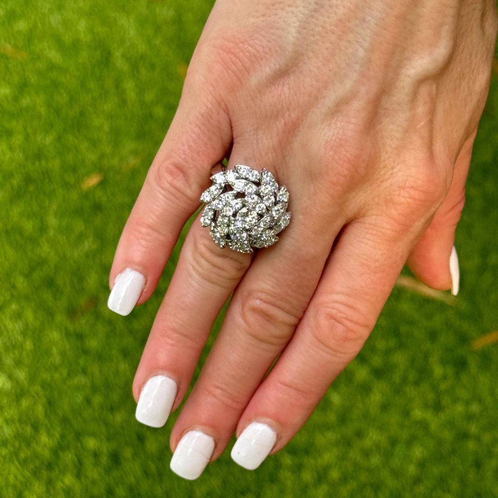 Round Cut Mid-20th Century Diamond Spiral Cluster Cocktail Ring 14 Karat White Gold For Sale