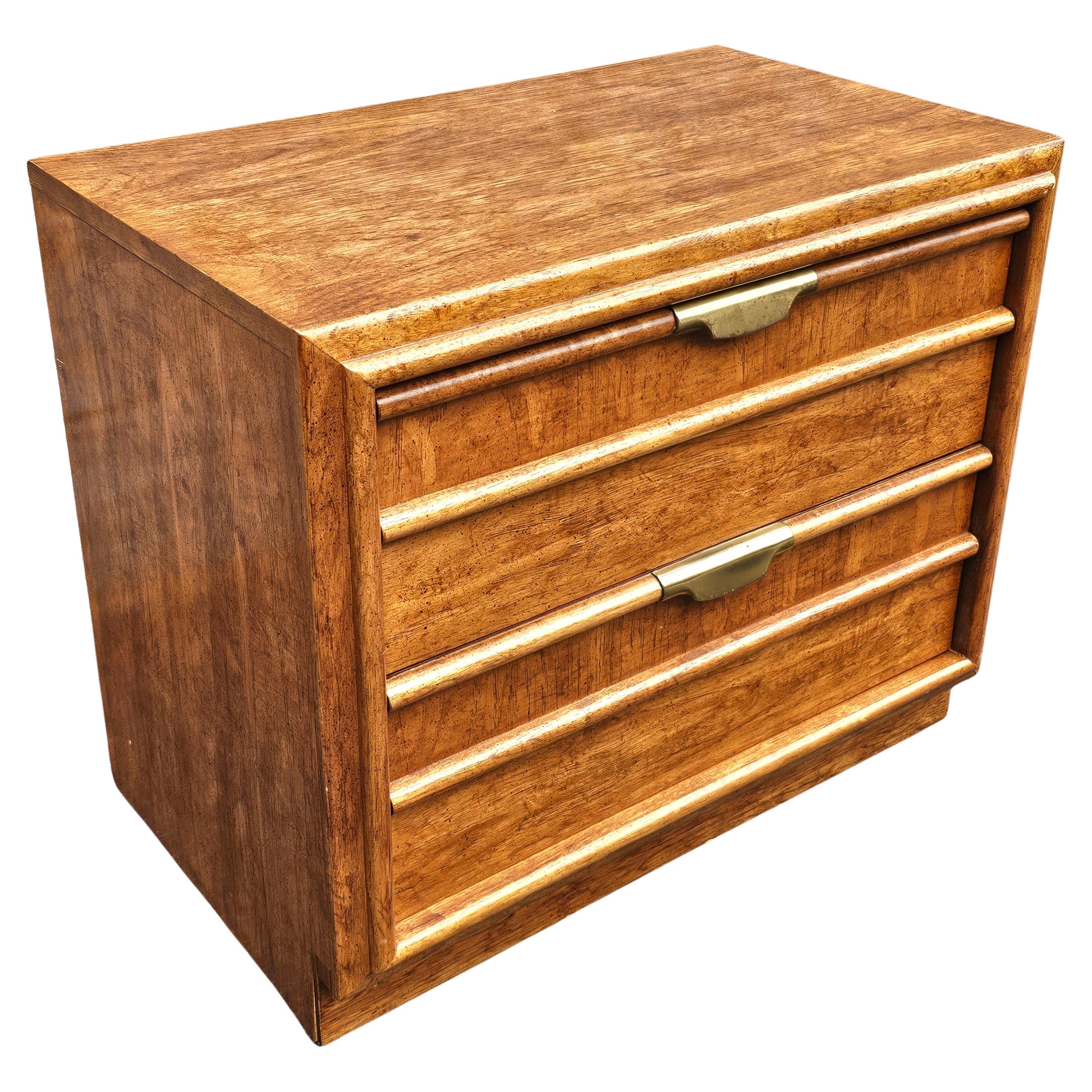 Mid 20th Century Dixie Furniture Nightstand with 2 dovetail joints drawers and brass pull. Measures 26