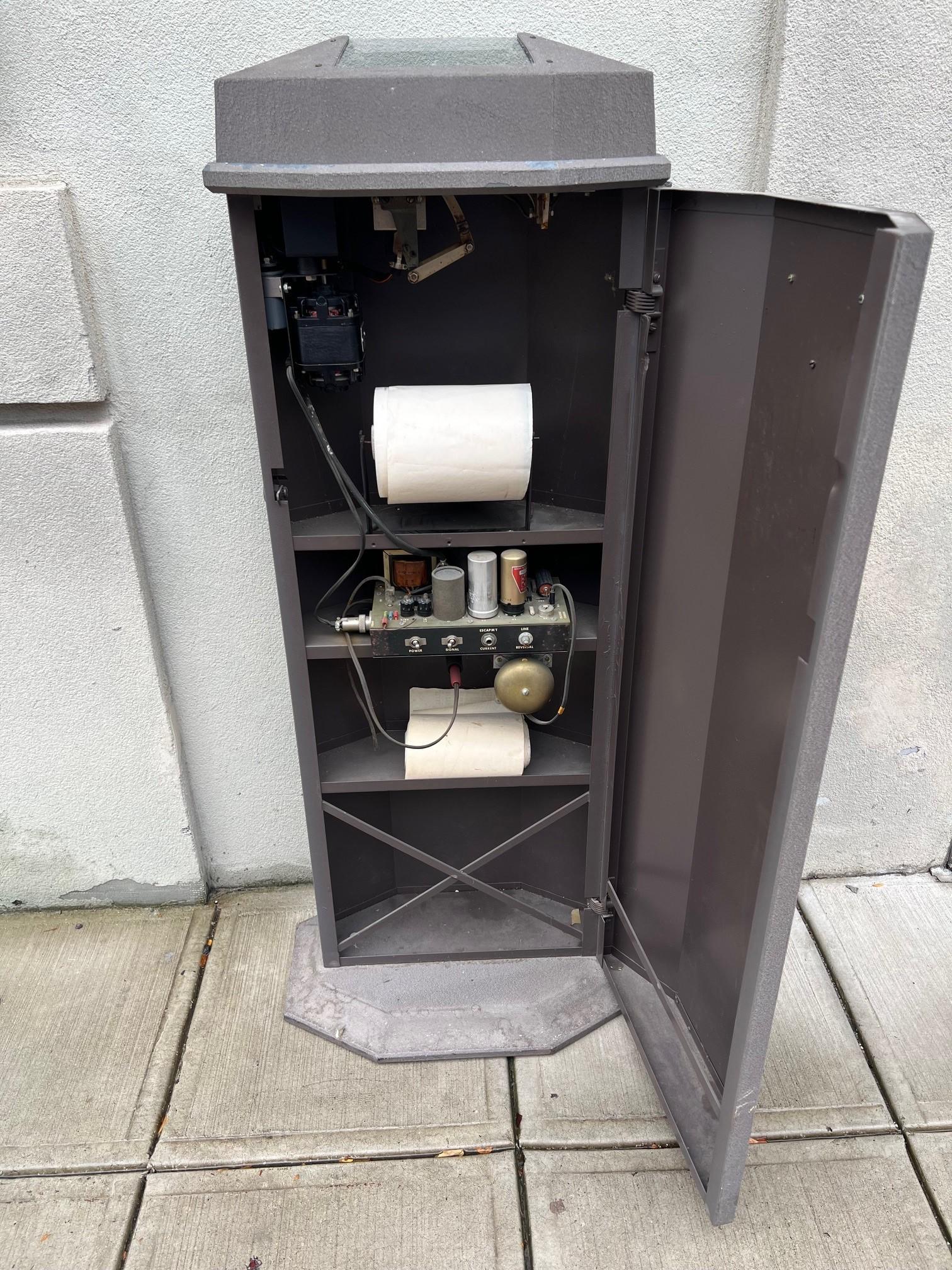 Mid-20th Century Dow Jones Wall Street Journal Broad Tape Ticker Tape Machine For Sale 9