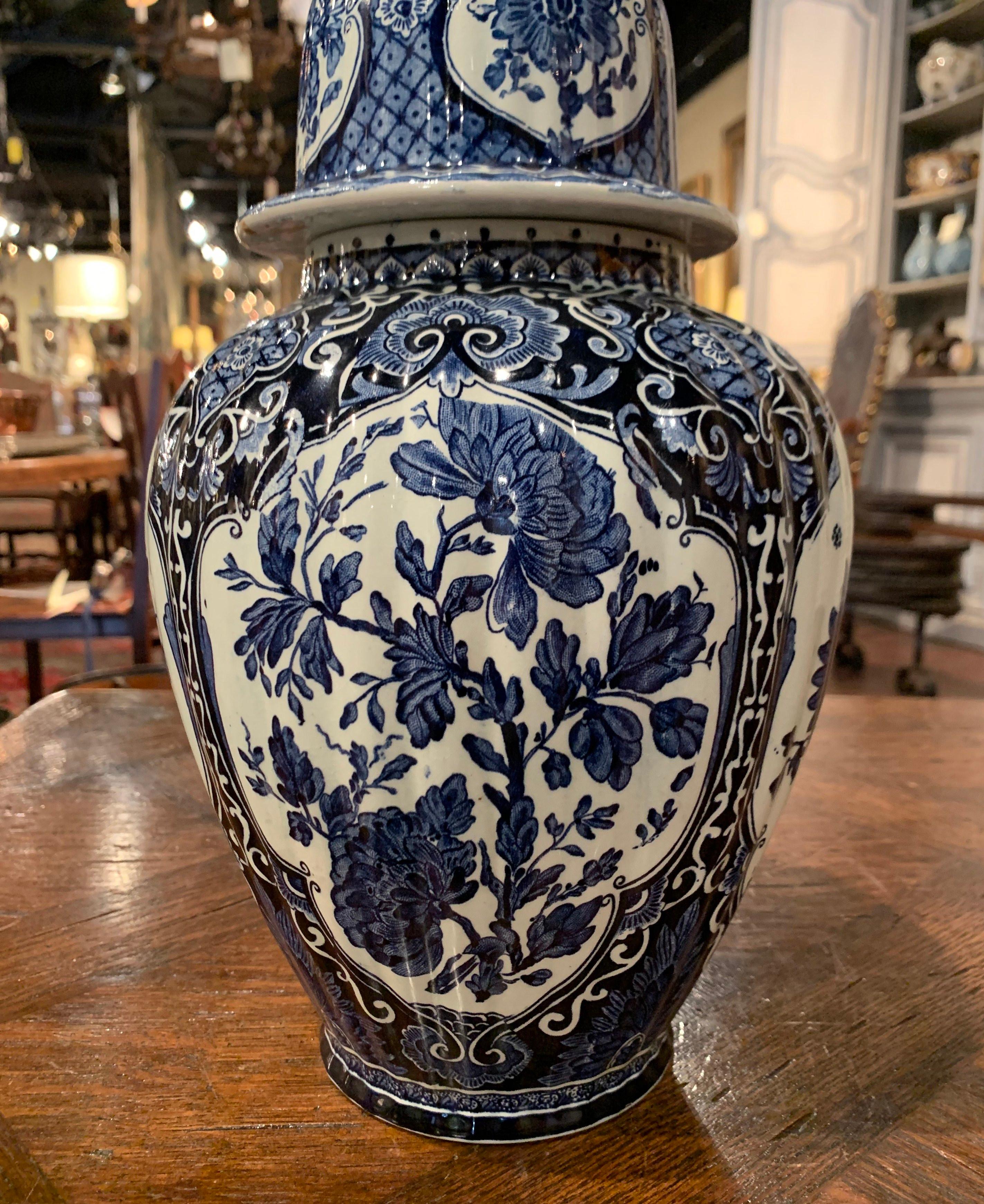 Hand-Crafted Mid-20th Century Dutch Blue and White Floral Royal Delft Ginger Jar with Lid