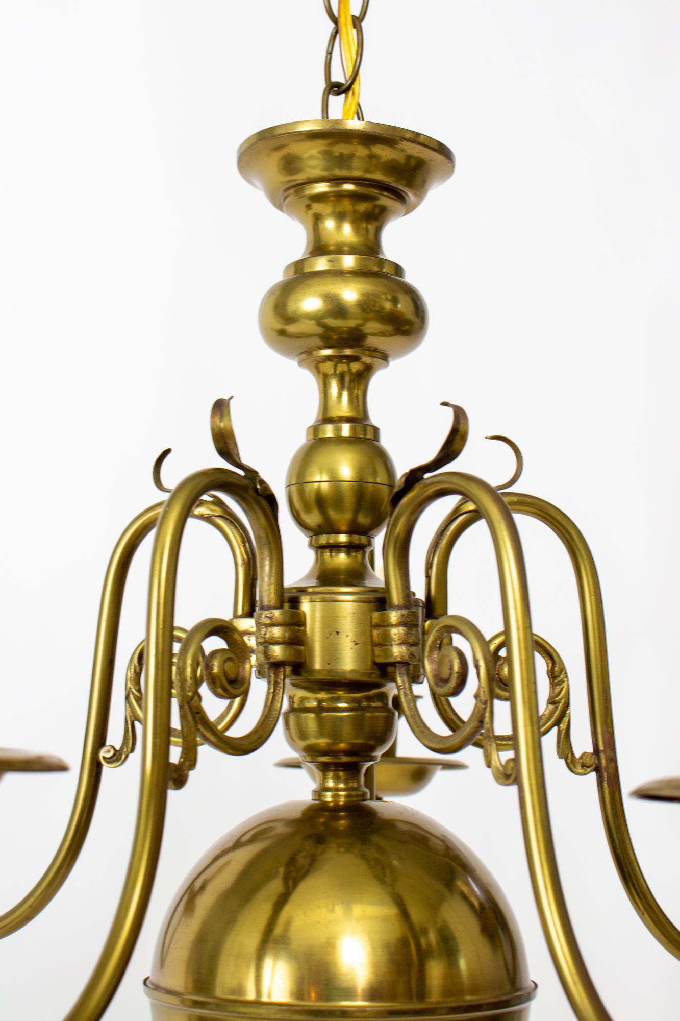 Mid-20th Century Dutch Colonial Style Brass Chandelier 4