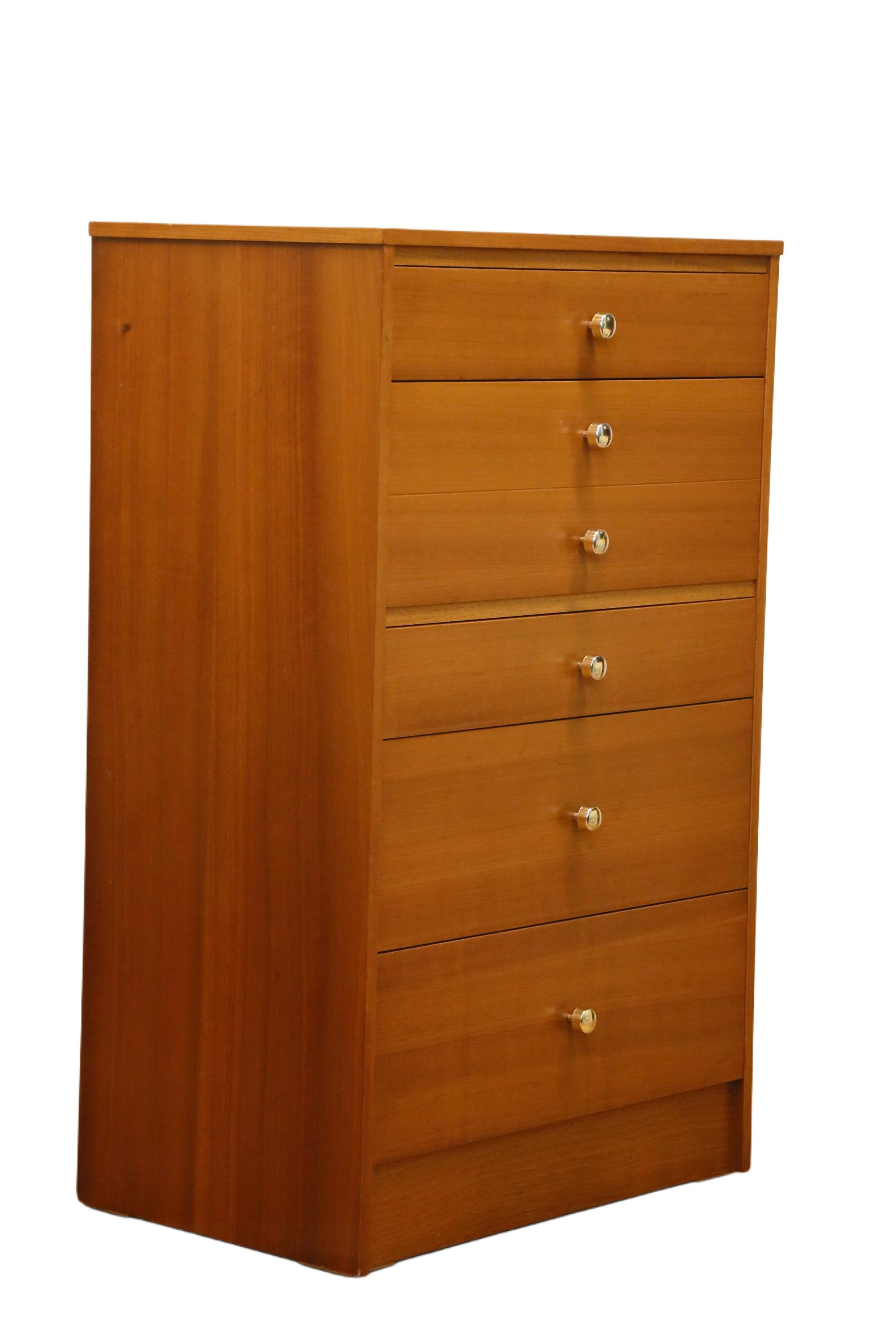 Verniciato Cassettiera Easifit Tallboy in teak della metà del XX secolo - Anni '60 in vendita