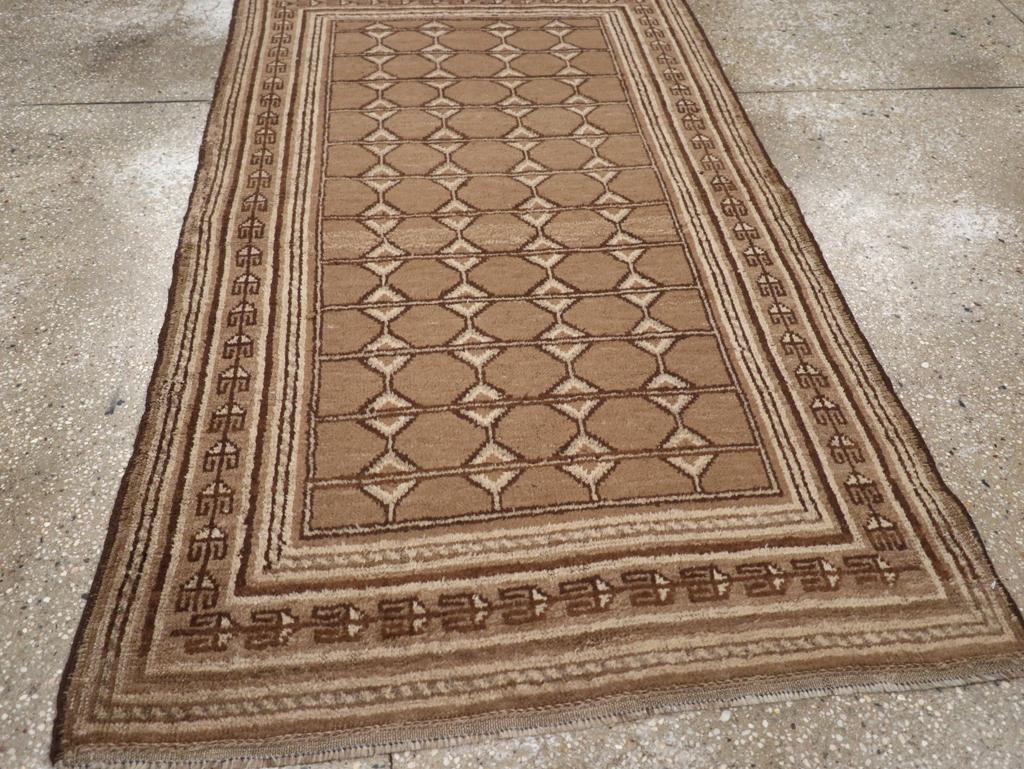 20ième siècle Tapis du milieu du 20e siècle du Turkestan oriental Samarkand en vente