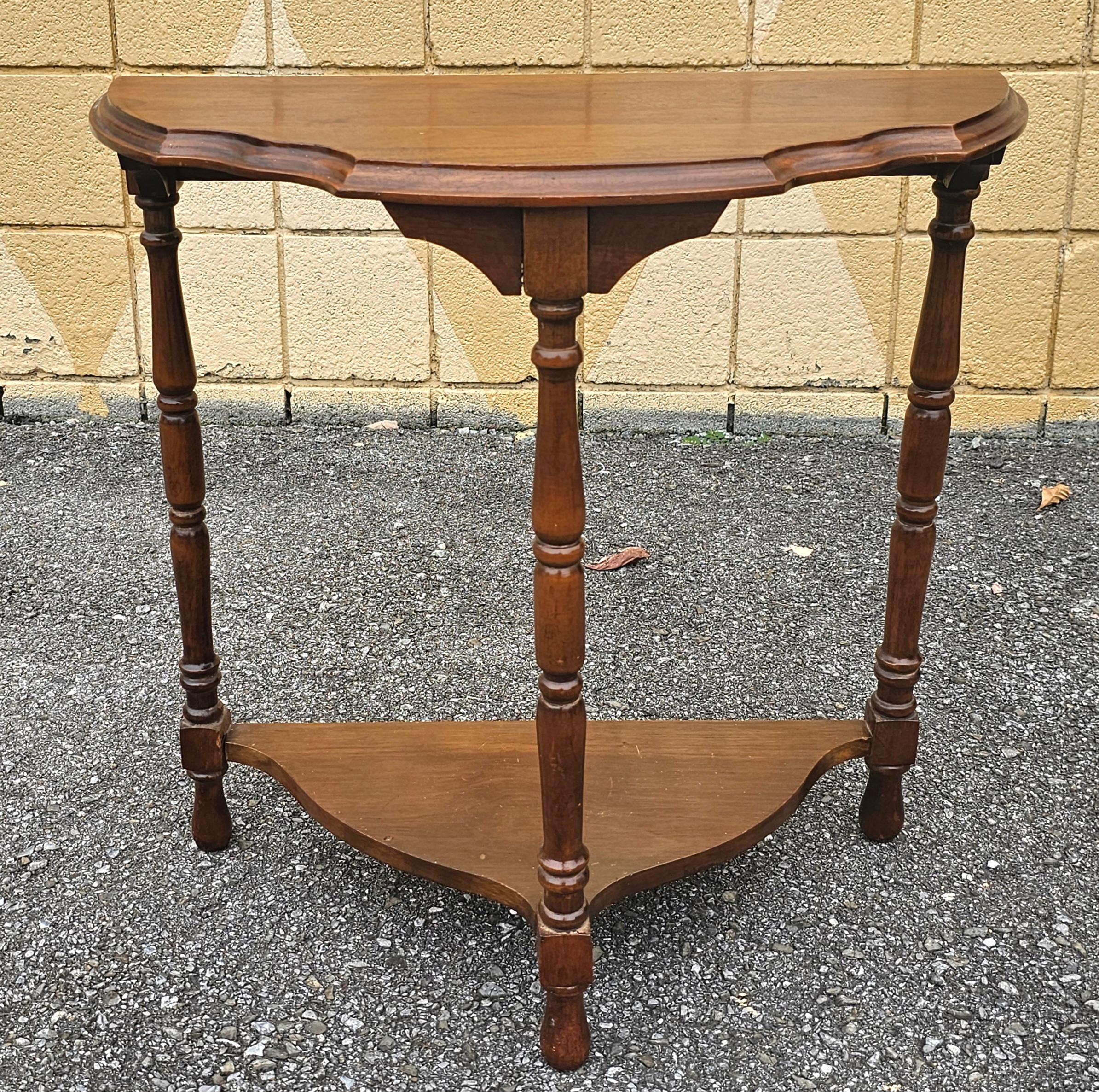 American Mid 20th Century Edwardian Style Tiered Mahogany Console Table For Sale