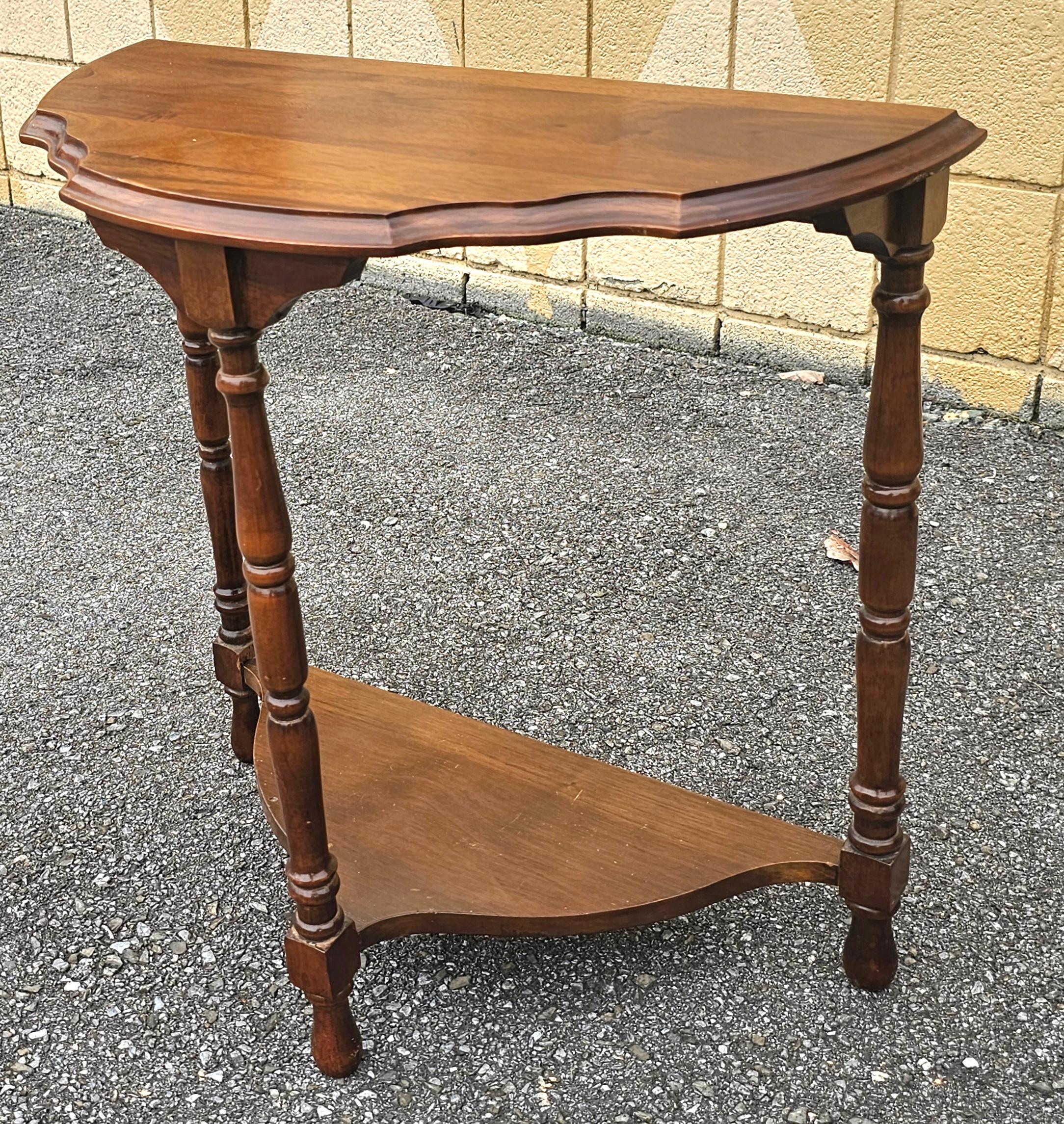 Mid 20th Century Edwardian Style Tiered Mahogany Console Table In Good Condition For Sale In Germantown, MD