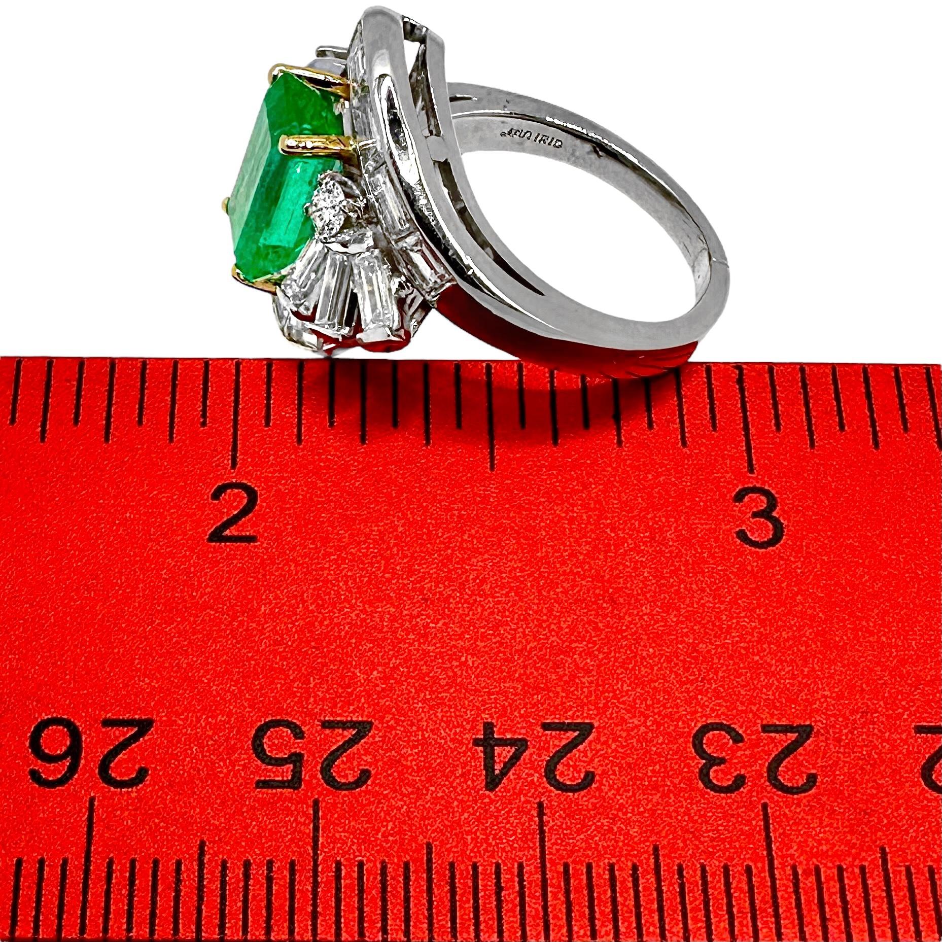 Mid-20th Century Elegance and Style in Platinum, Emerald and Diamonds For Sale 3