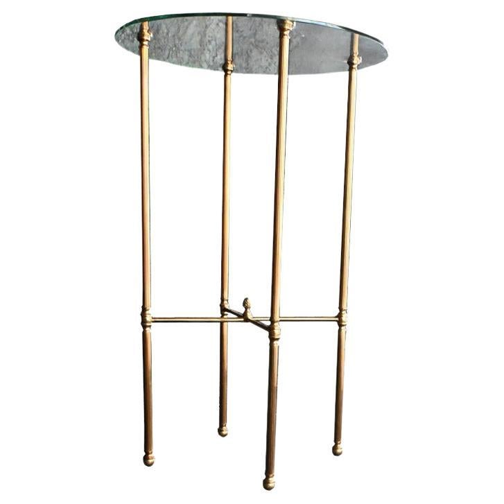 Mid-20th Century elegant brass table For Sale