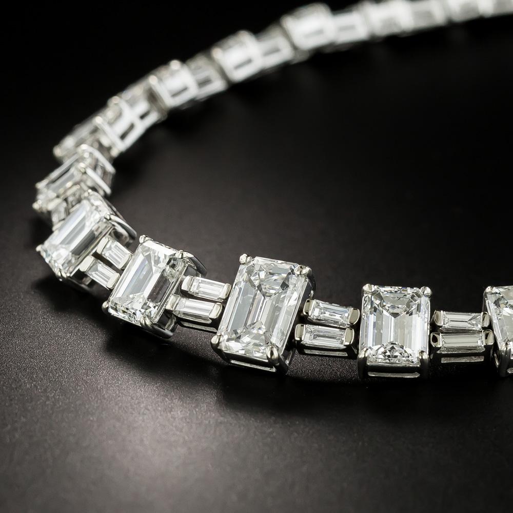 Emerald Cut Mid-20th Century Emerald-Cut Diamond Necklace, 33.00 Carat 'GIA' For Sale