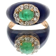 Bague du milieu du 20e siècle, émeraude, diamant, émail bleu et or jaune 18 carats