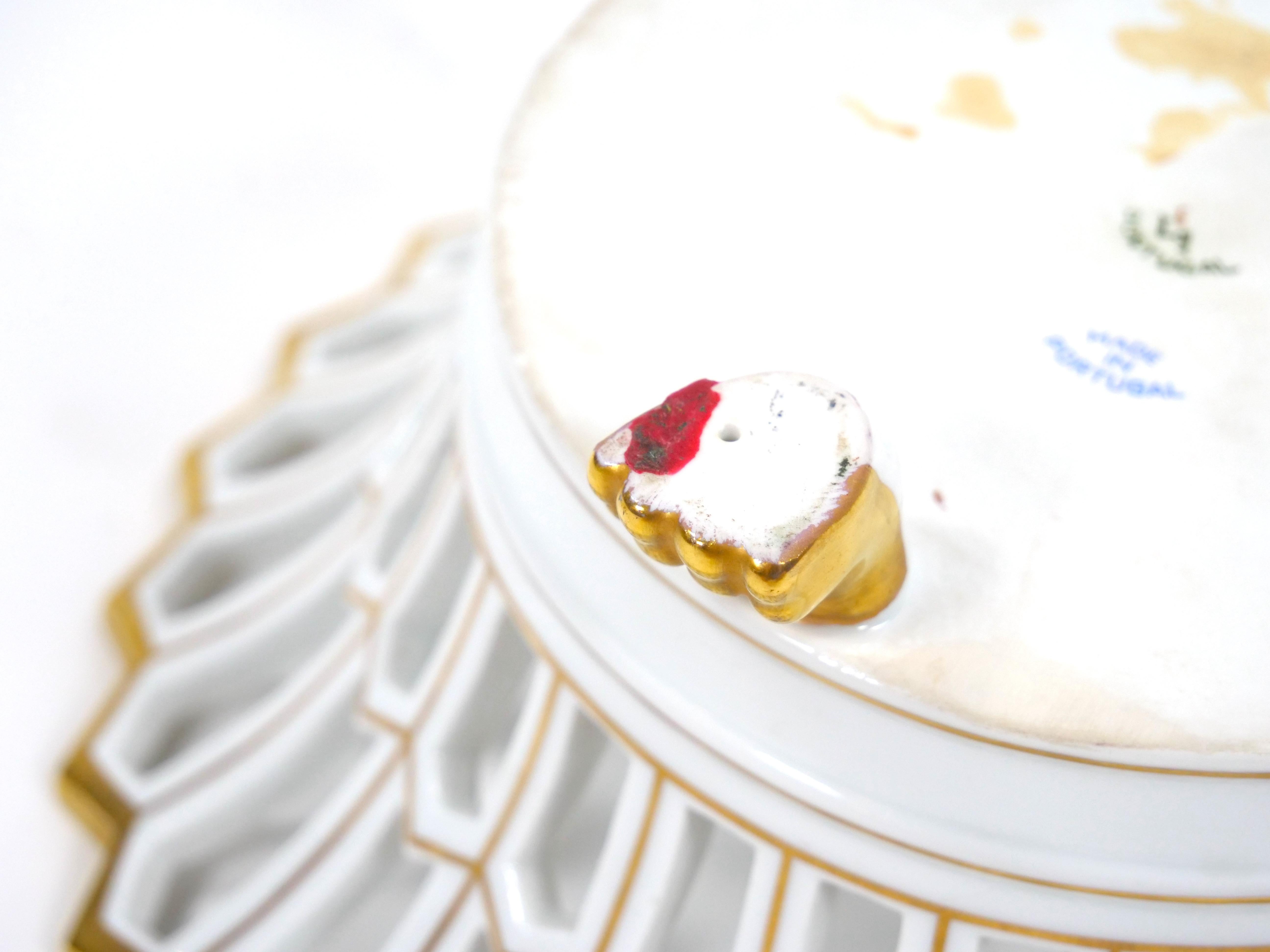 Cuenco Compota Decorativo de Porcelana / Dorado de Mediados del Siglo XX Estilo Imperio en venta 4