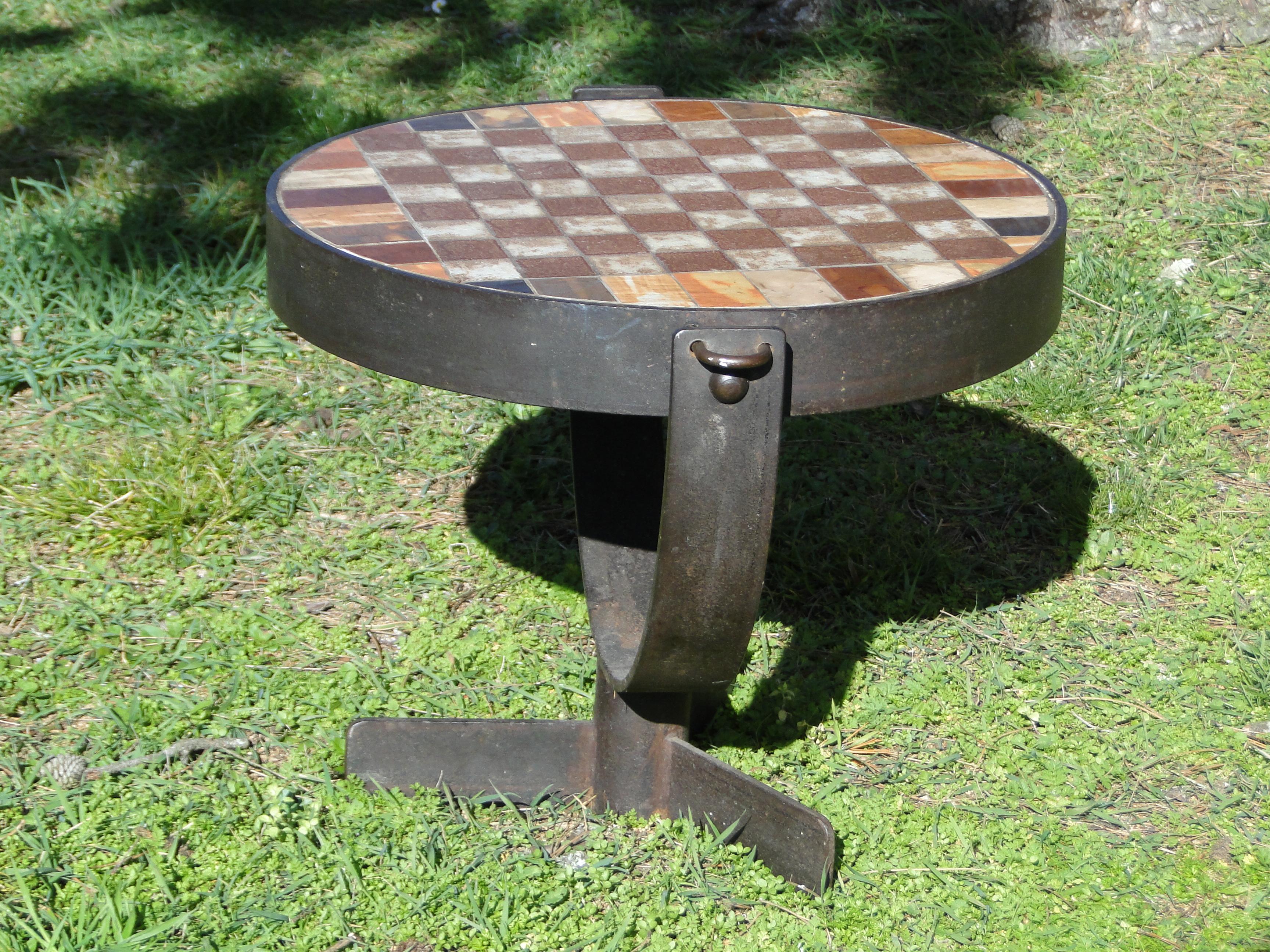  Table à café en céramique émaillée en pierre de lave avec plateau rabattable pour jeu d'échecs  en vente 3