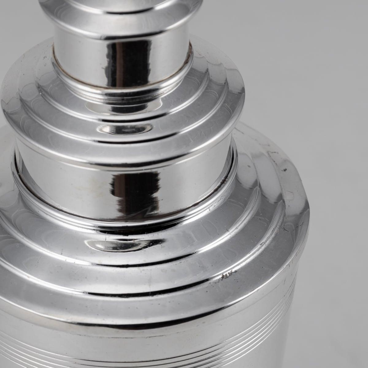 Placcato argento Shaker da cocktail in argento placcato Art Deco inglese della metà del XX secolo in vendita