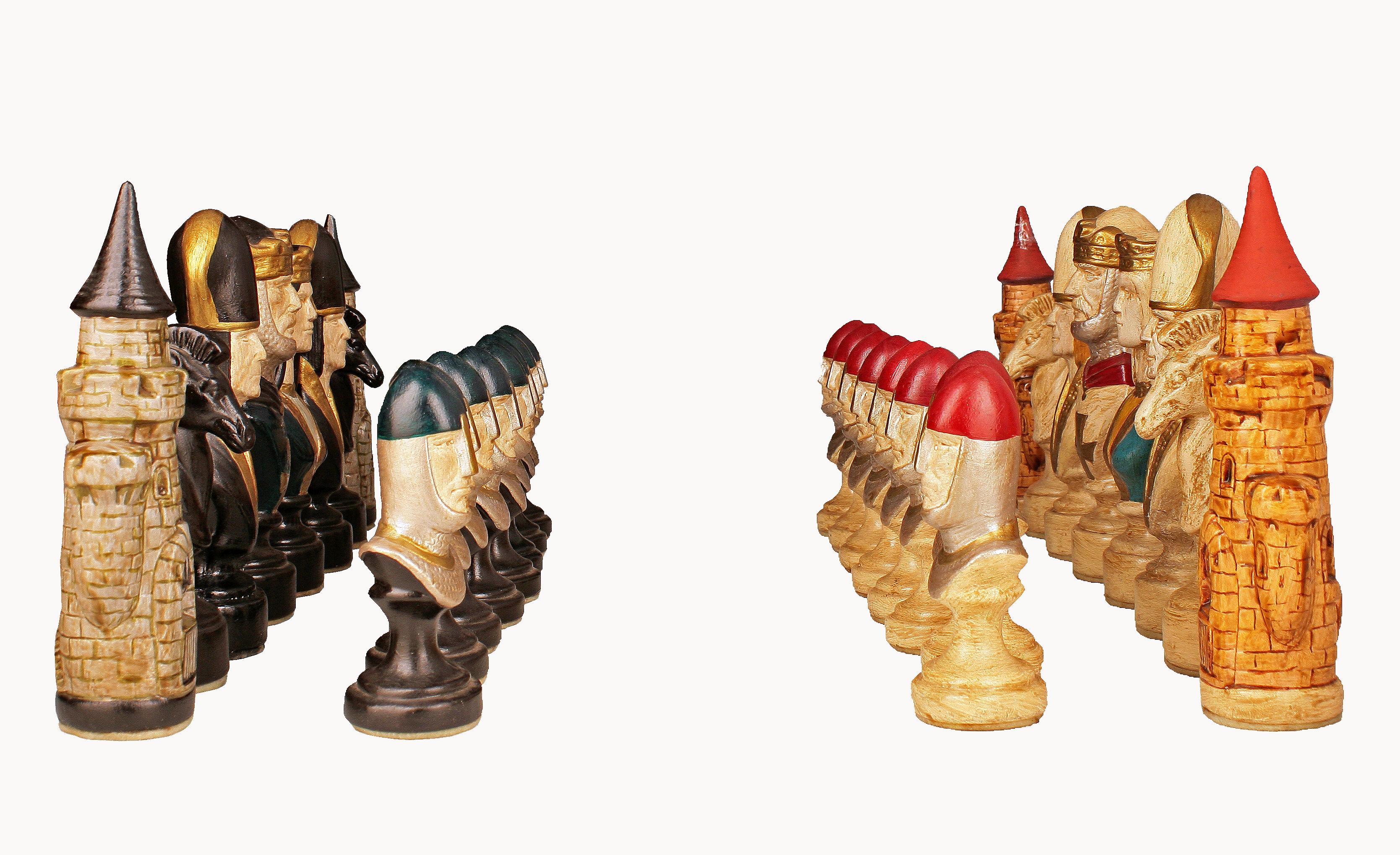 Englisches Camelot/King Arthur Chess-Set aus handbemalter Keramik aus der Mitte des 20. Jahrhunderts im Angebot 1