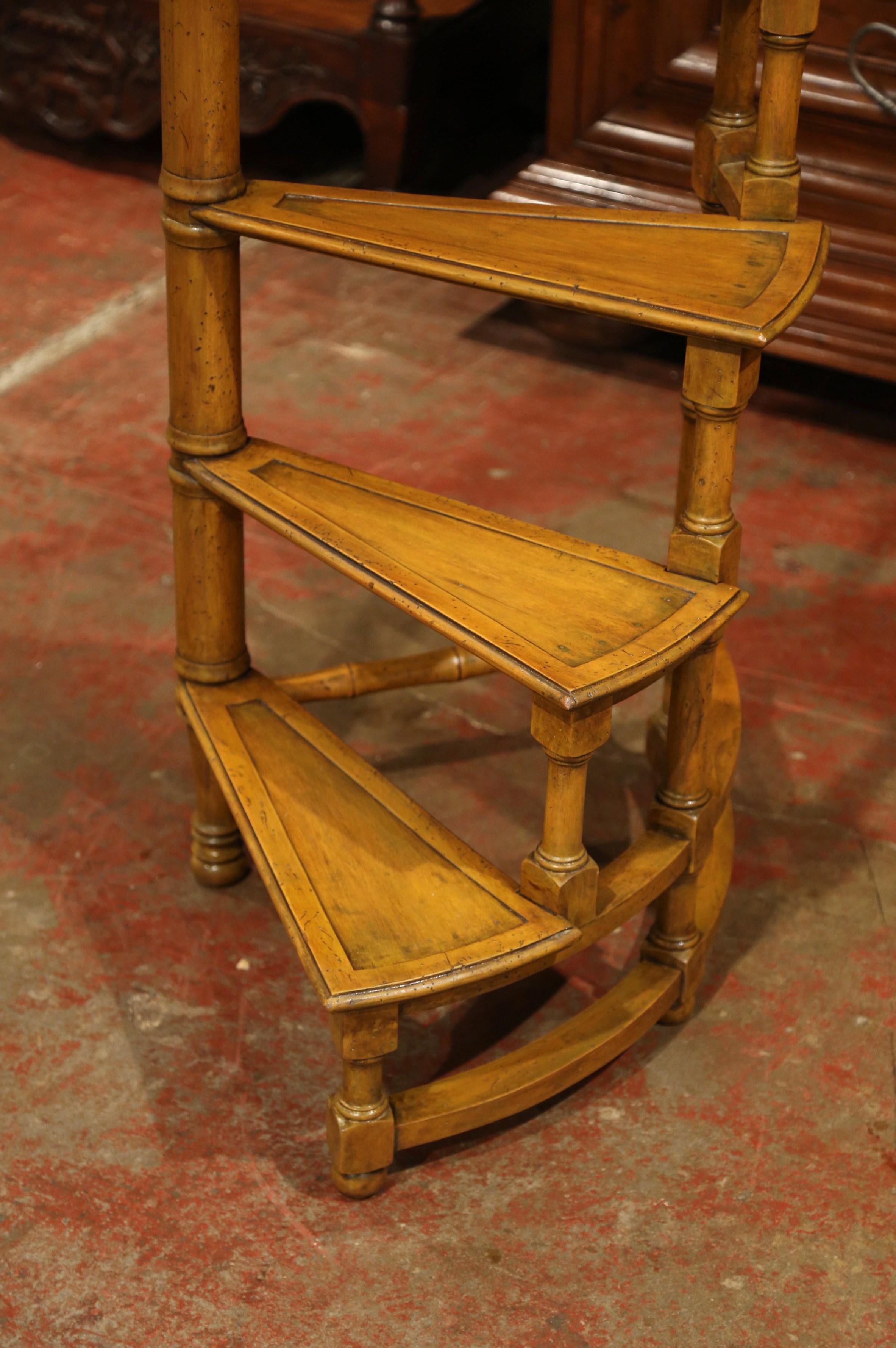 Mid-20th Century English Carved Four-Stairs Library Spiral Step Ladder 1