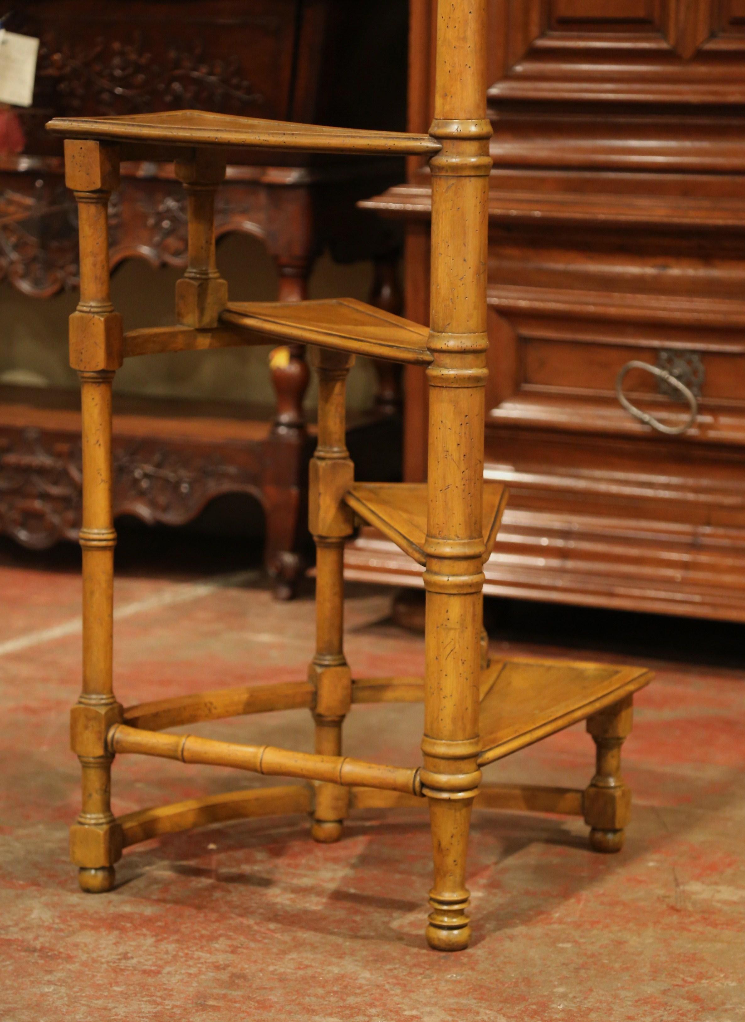 Mid-20th Century English Carved Four-Stairs Library Spiral Step Ladder 3
